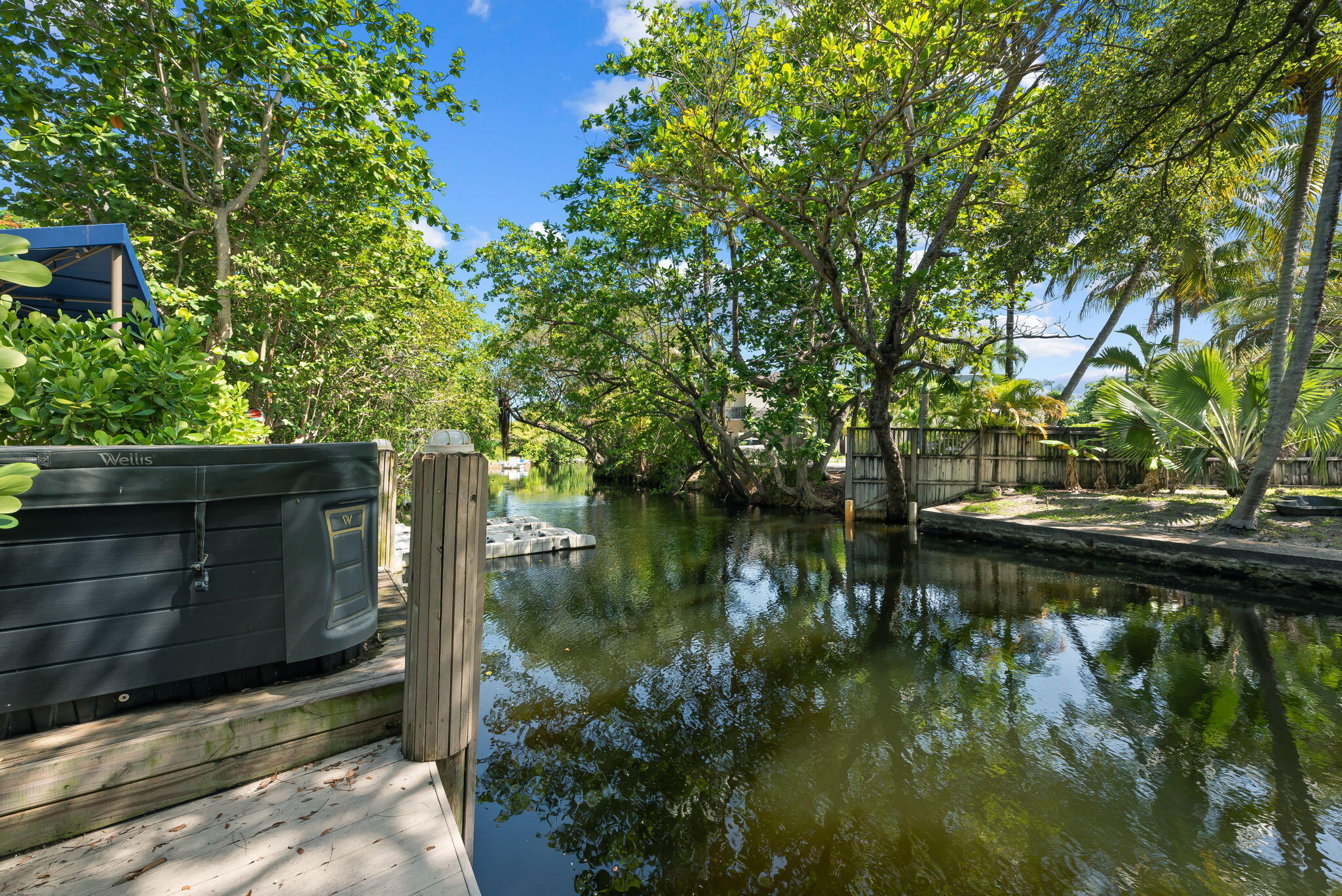 LAUDERDALE - Residential