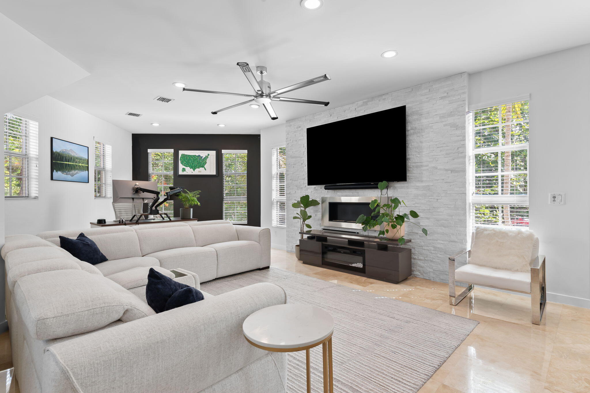 LAUDERDALE - Residential