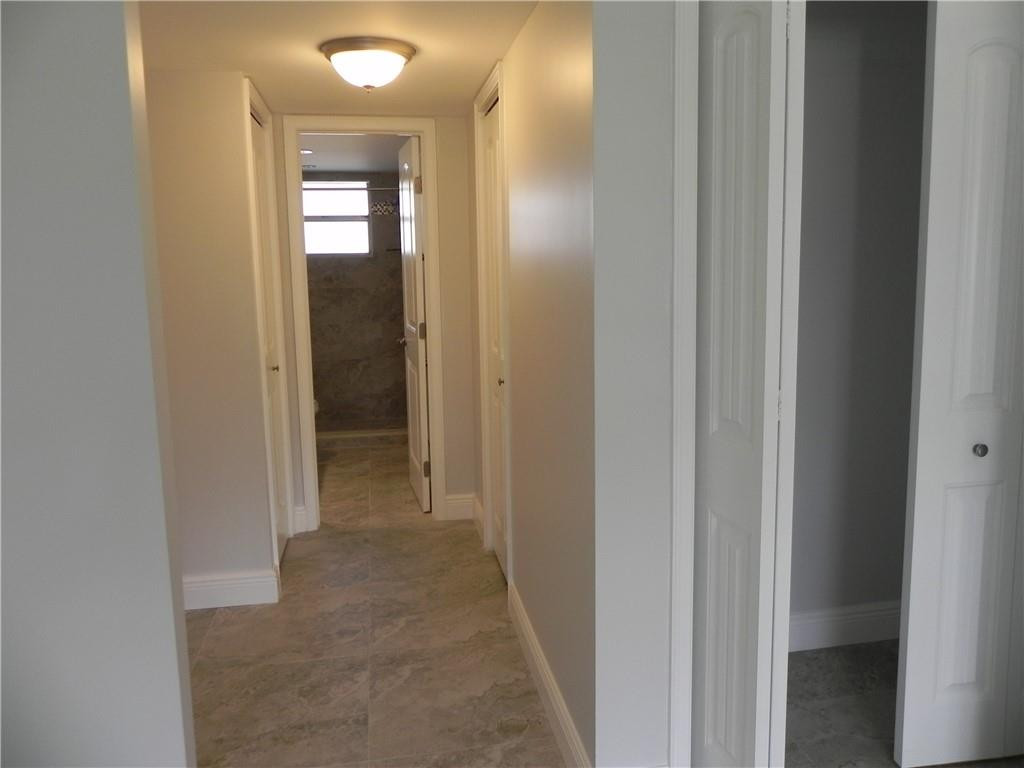 HILLCREST COUNTRY CLUB APTS - Residential