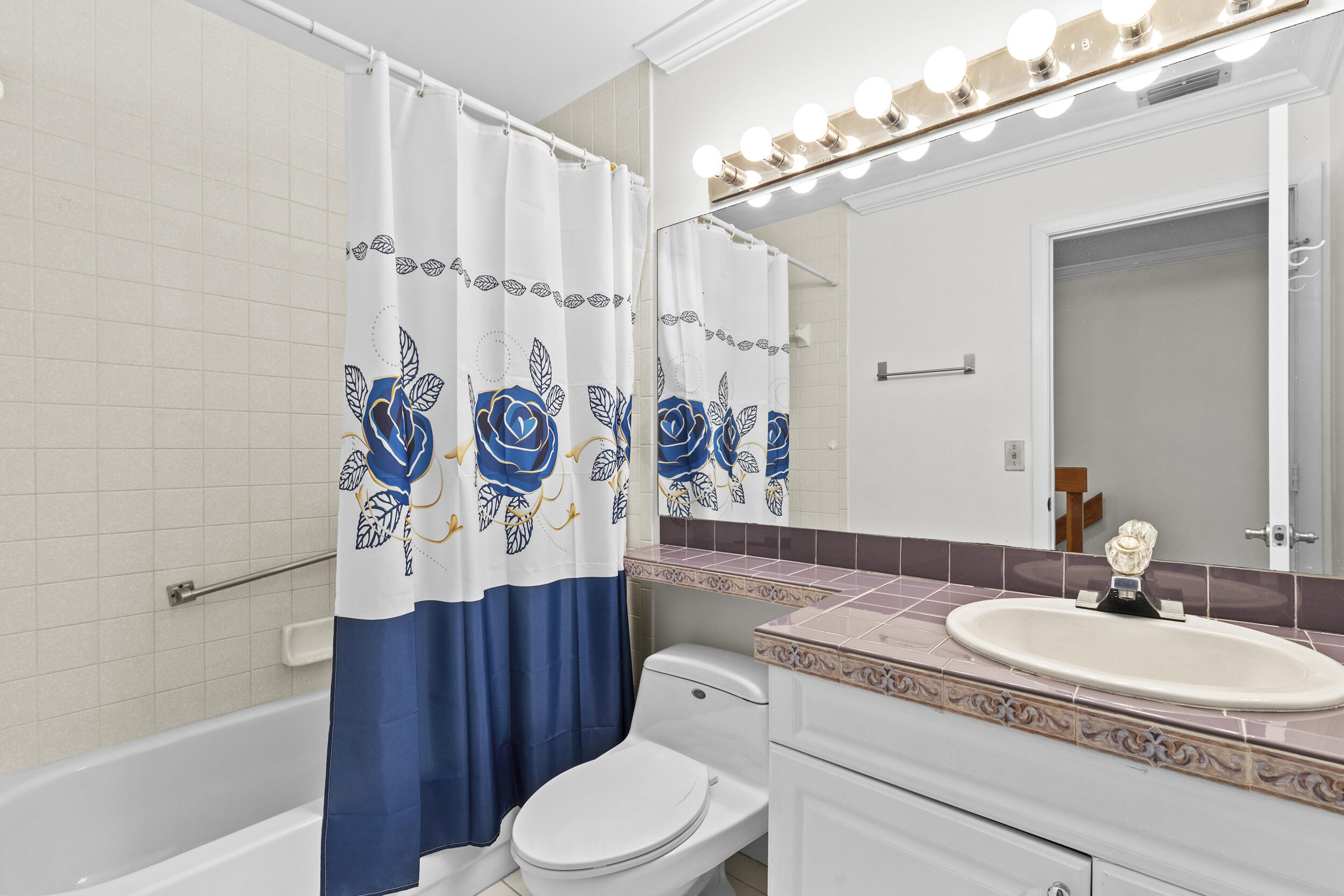 CHARTER CLUB OF PALM BEACH - Residential