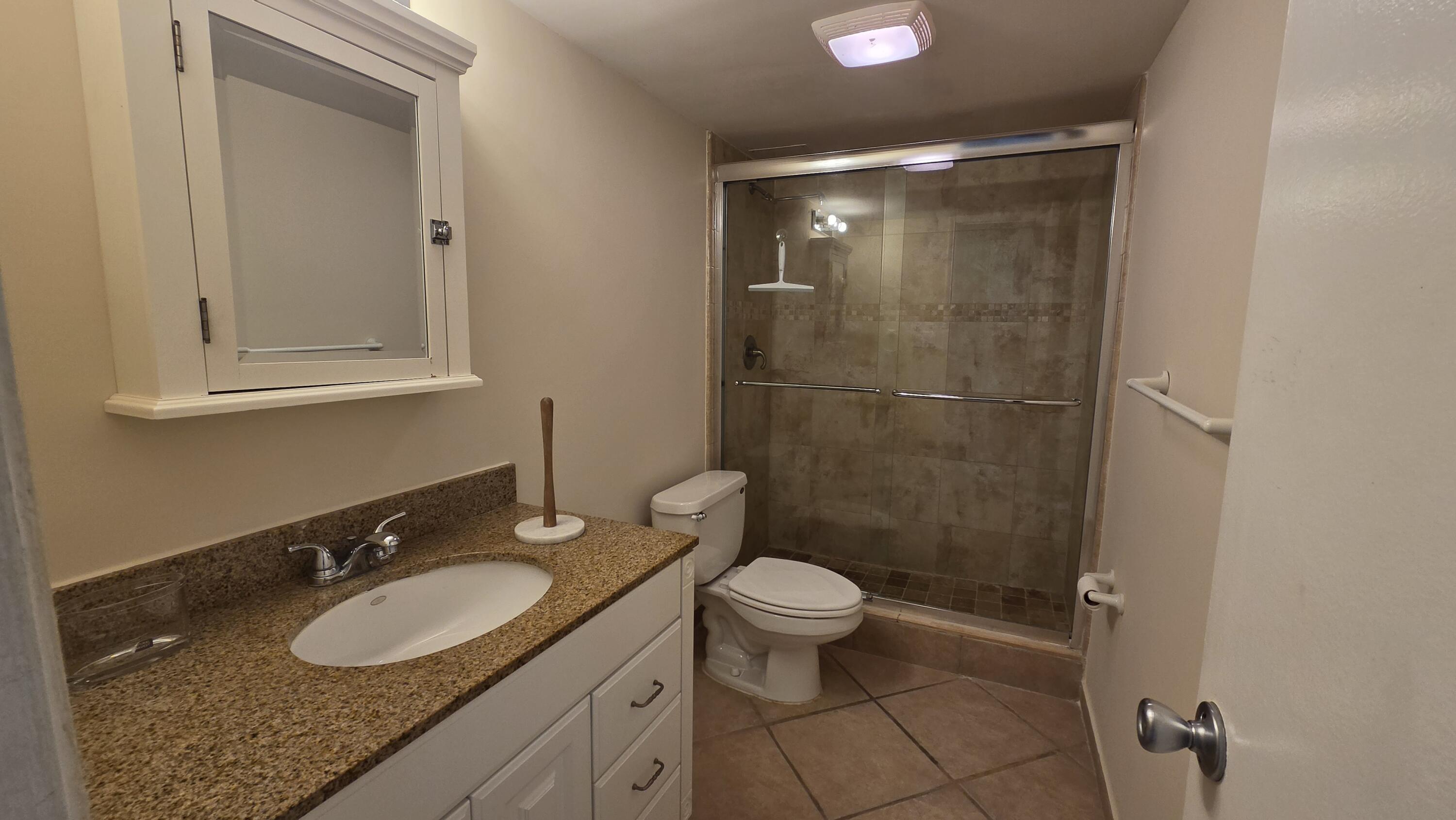 CASA VERANO CONDO - Residential Lease