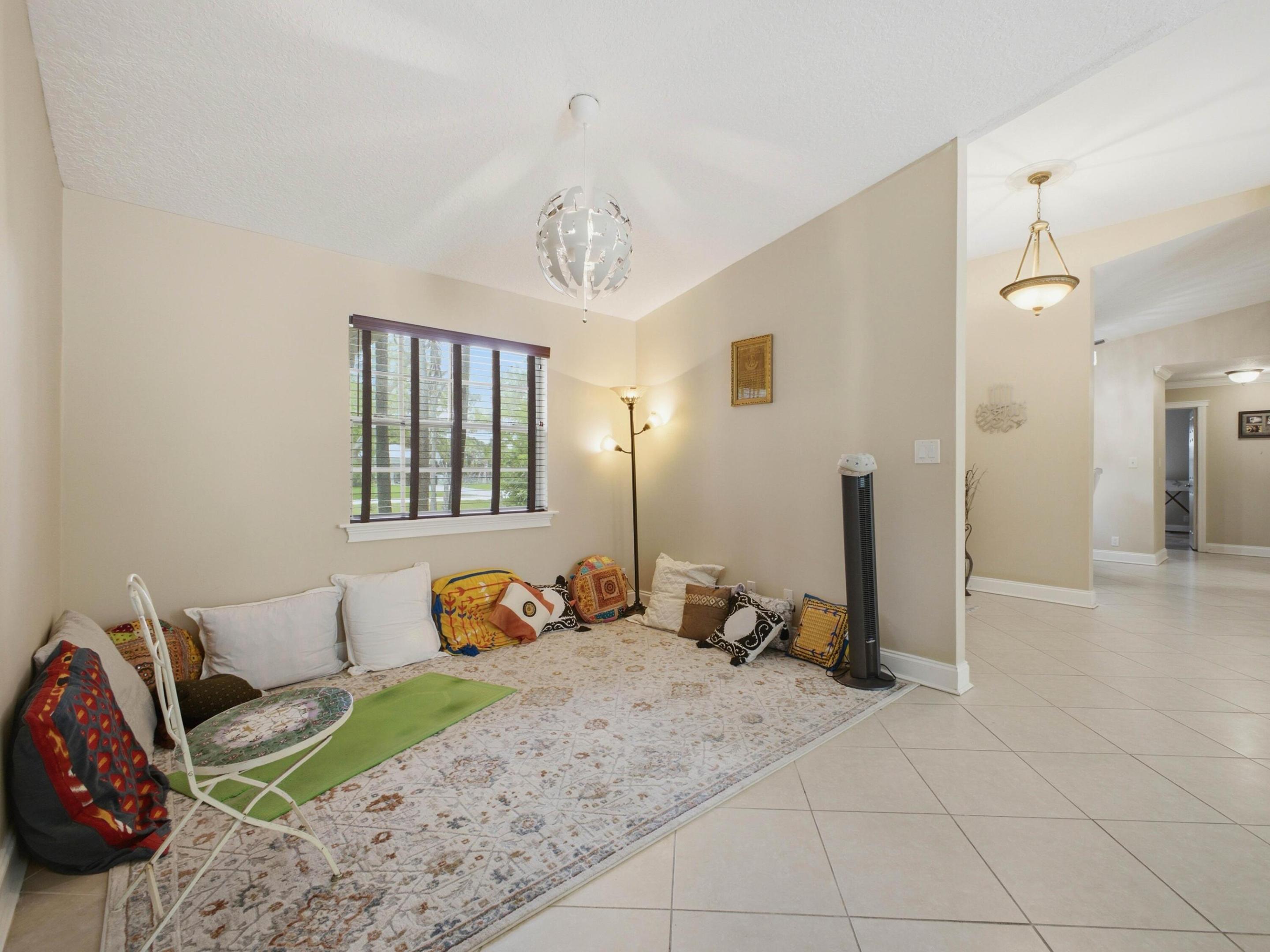 Acreage & Unrec - Residential