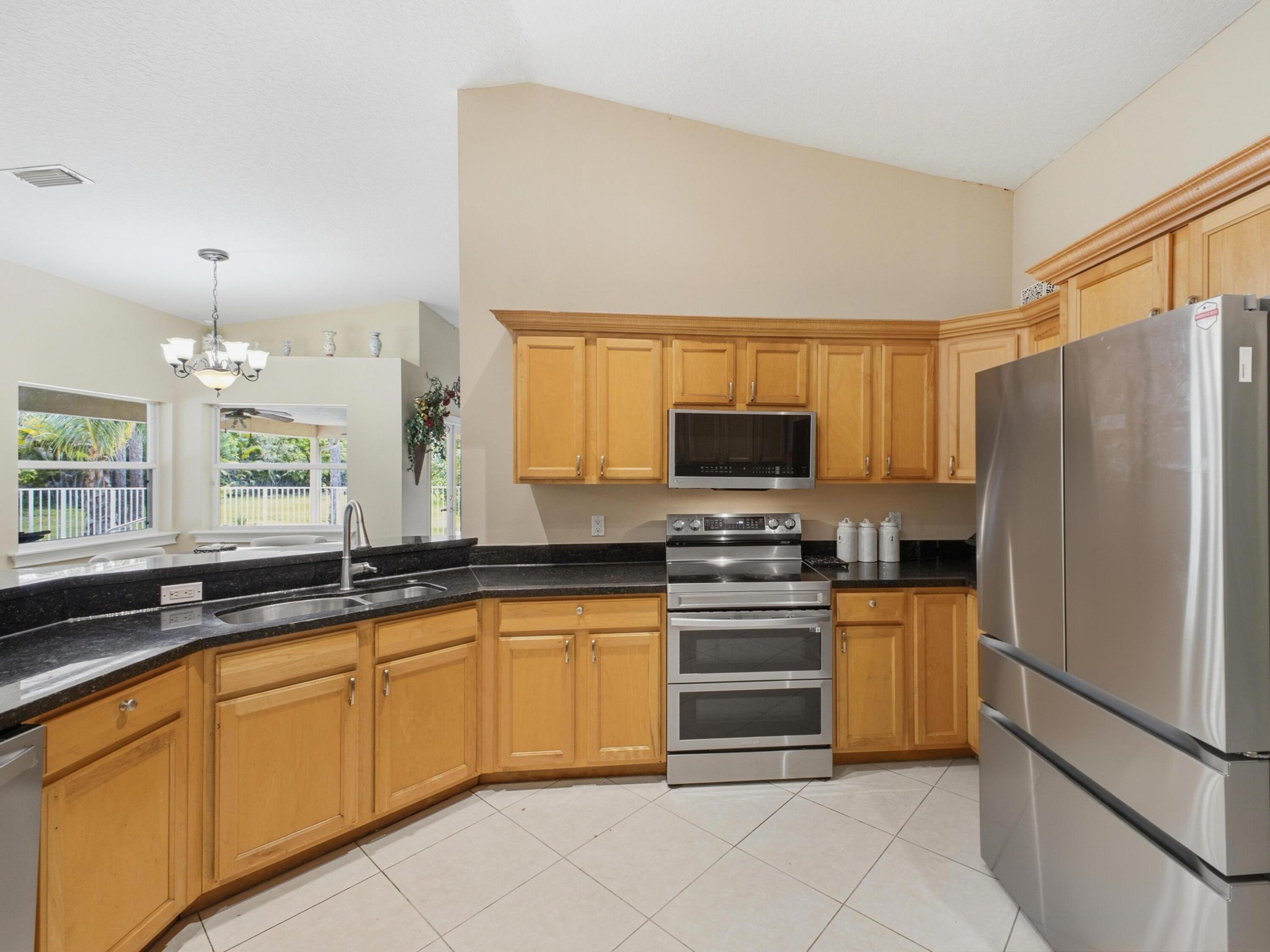 Acreage & Unrec - Residential