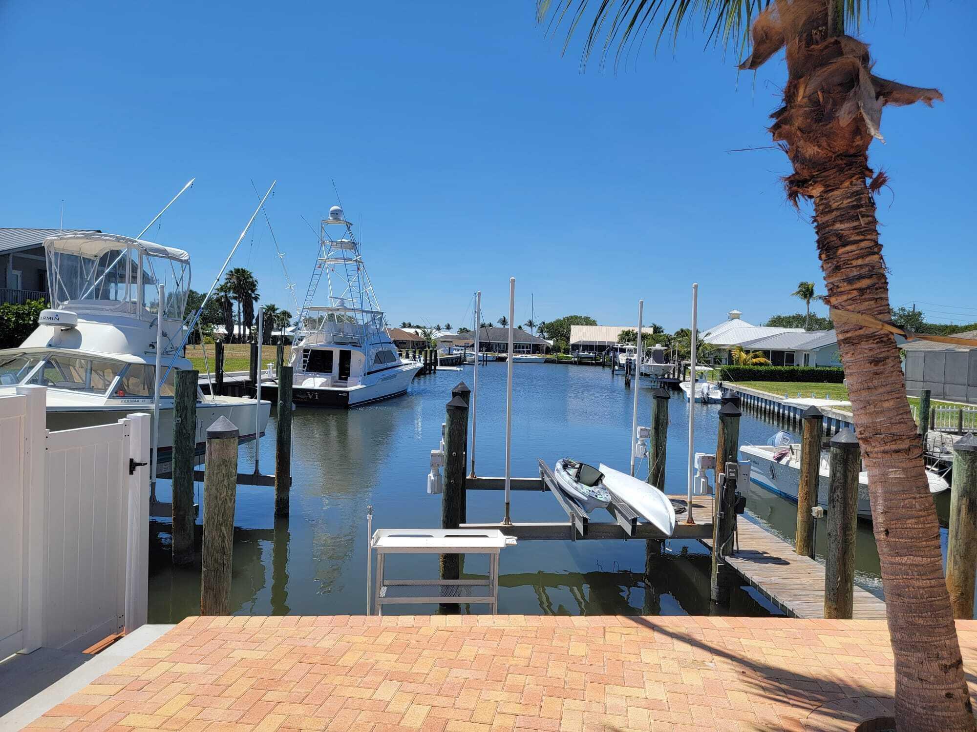 Queen's Cove - Residential Lease