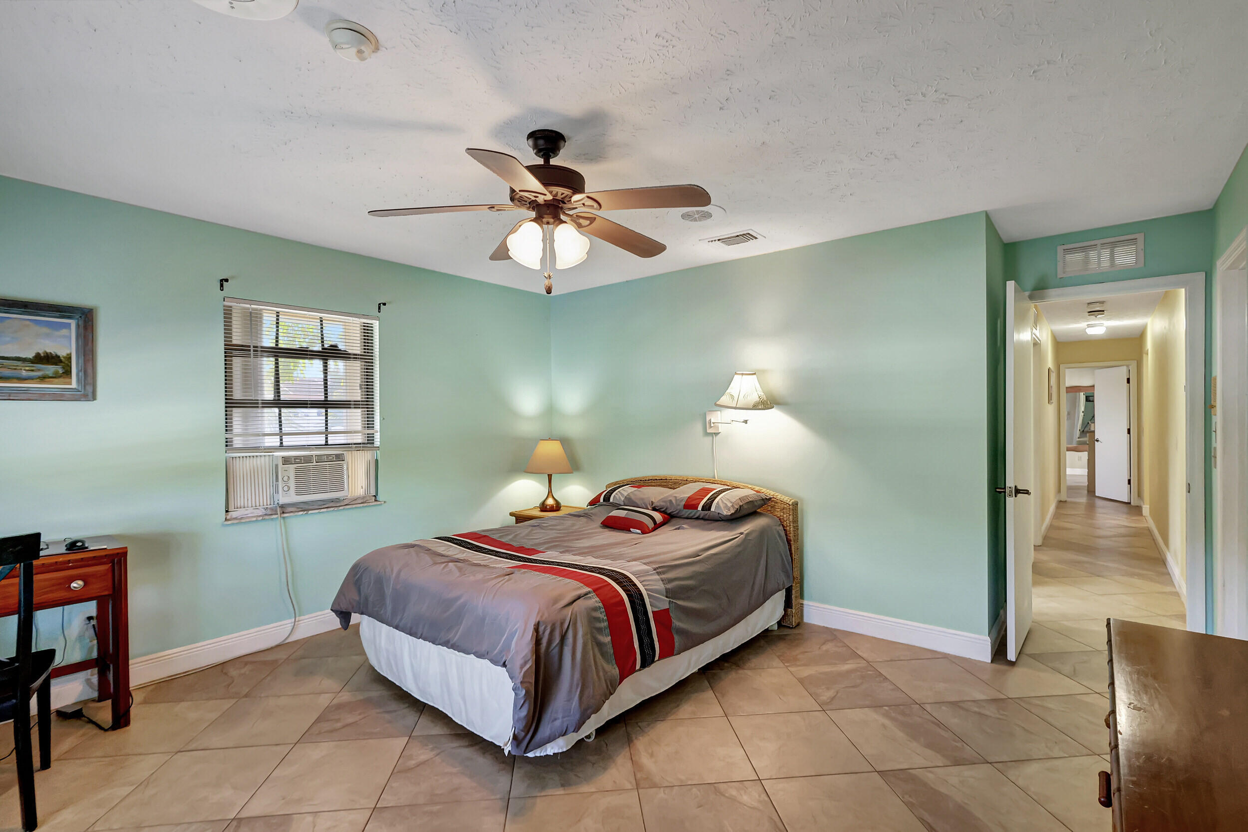 Queen's Cove - Residential Lease