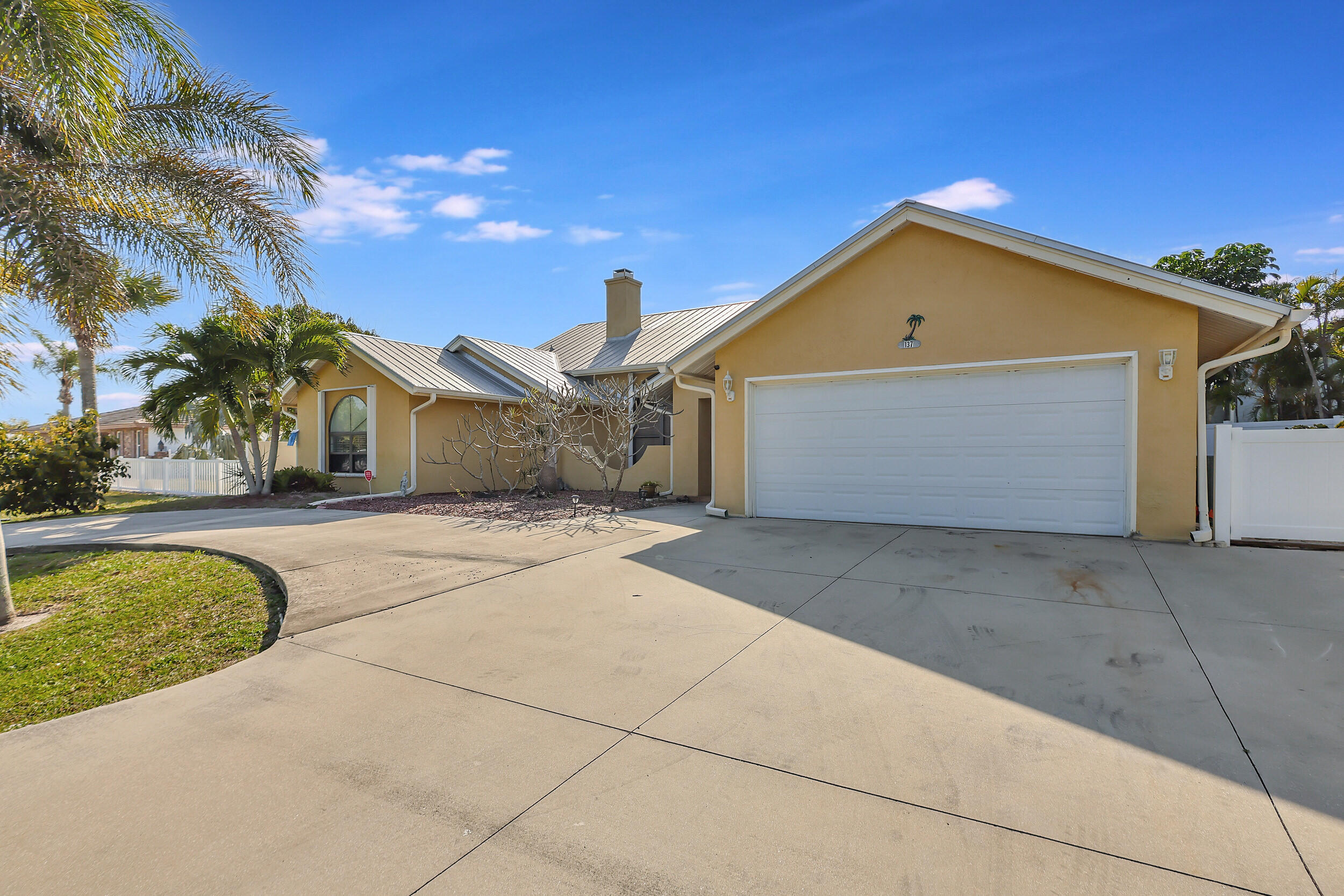 Queen's Cove - Residential Lease