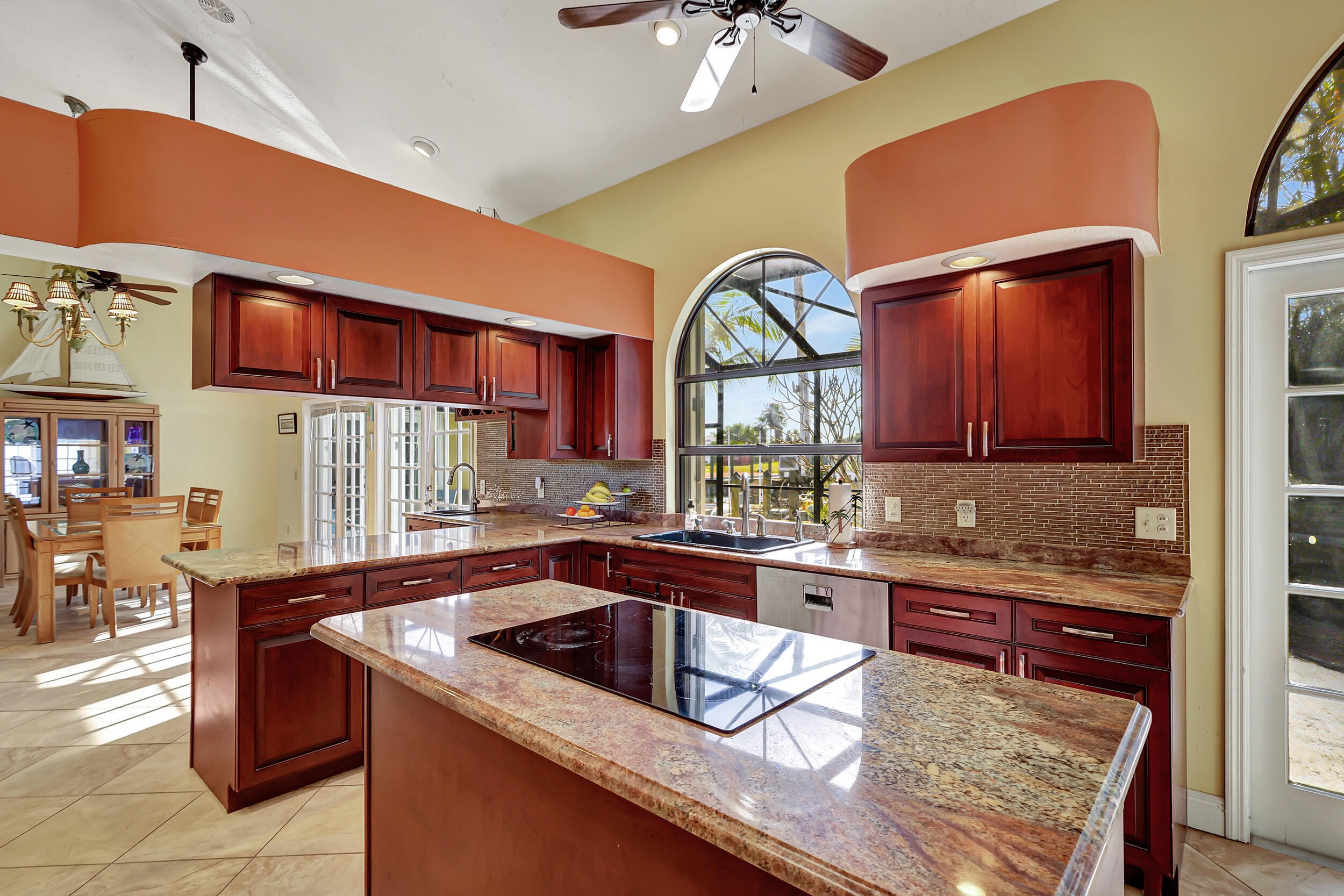 Queen's Cove - Residential Lease