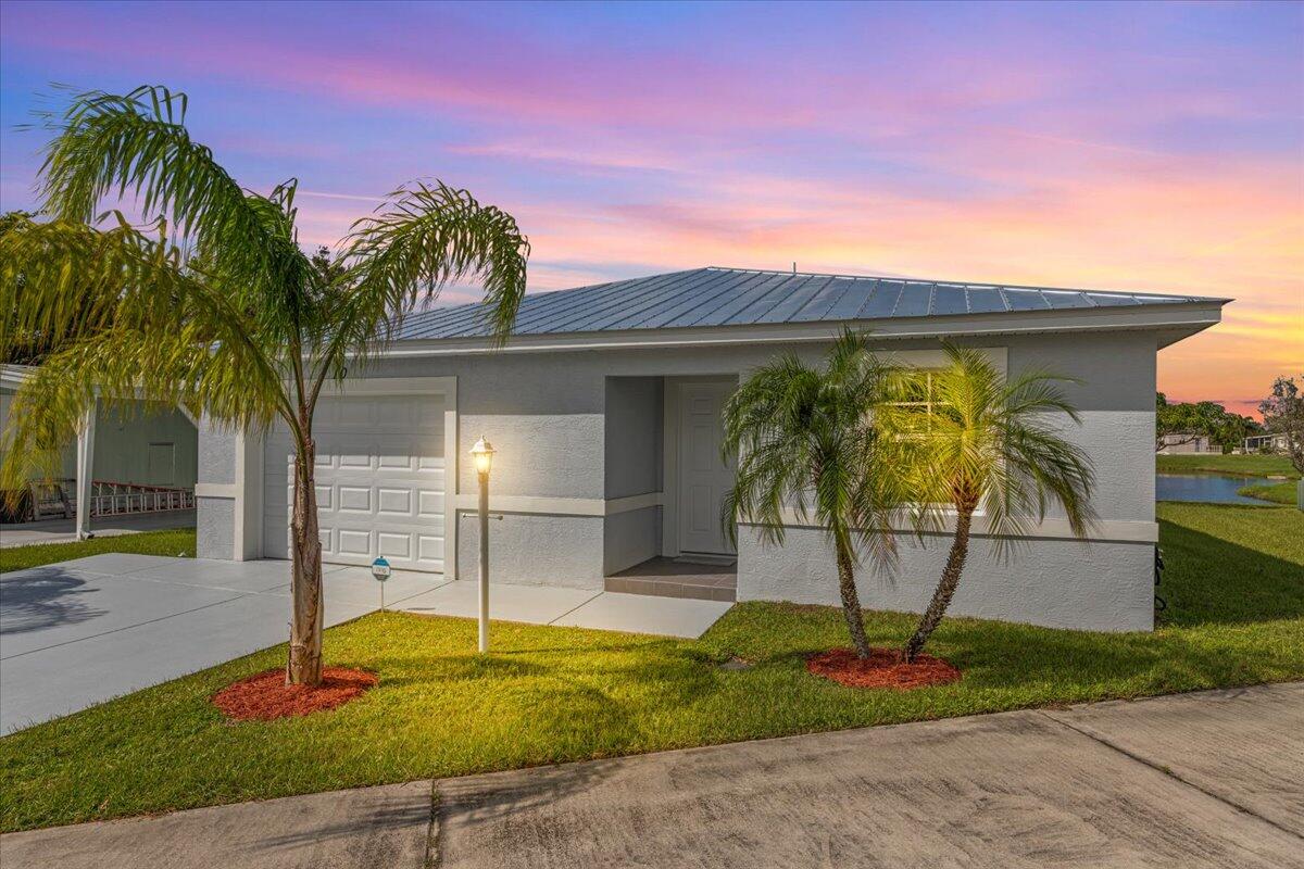 Spanish Lakes Riverside - Residential