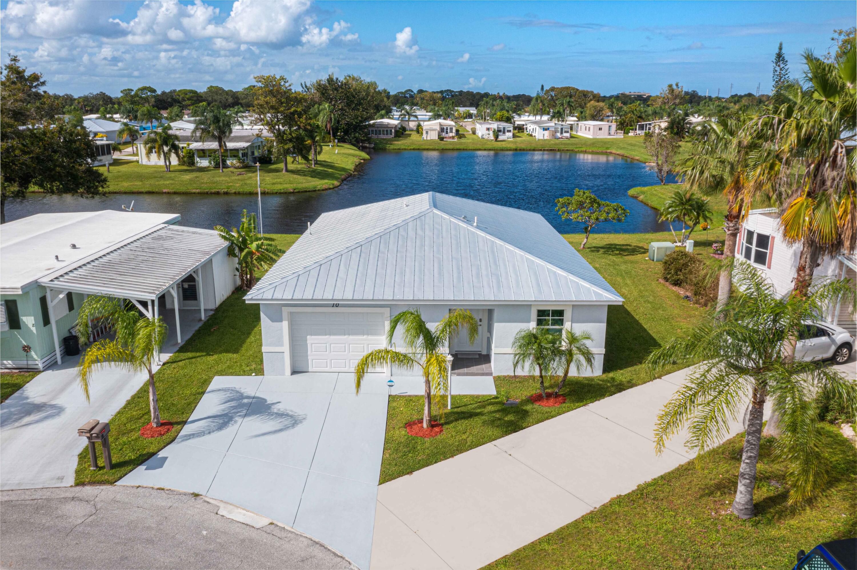 Spanish Lakes Riverside - Residential