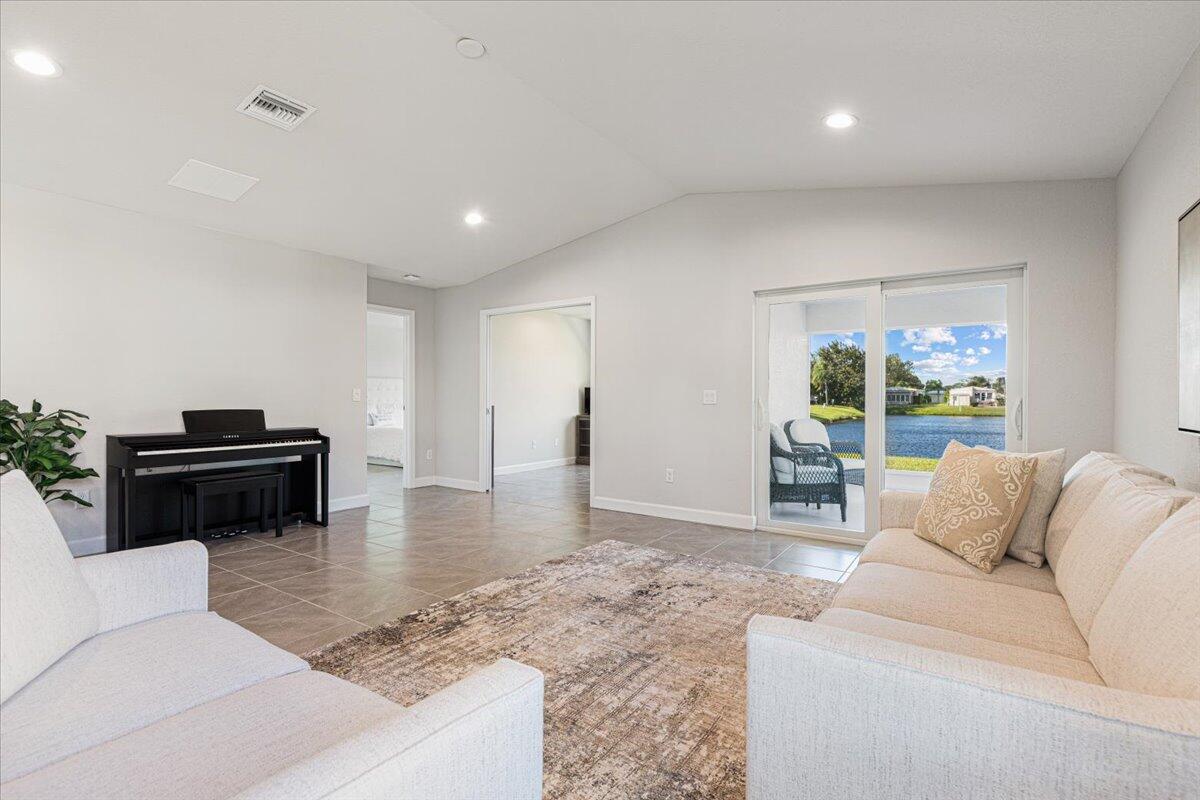 Spanish Lakes Riverside - Residential