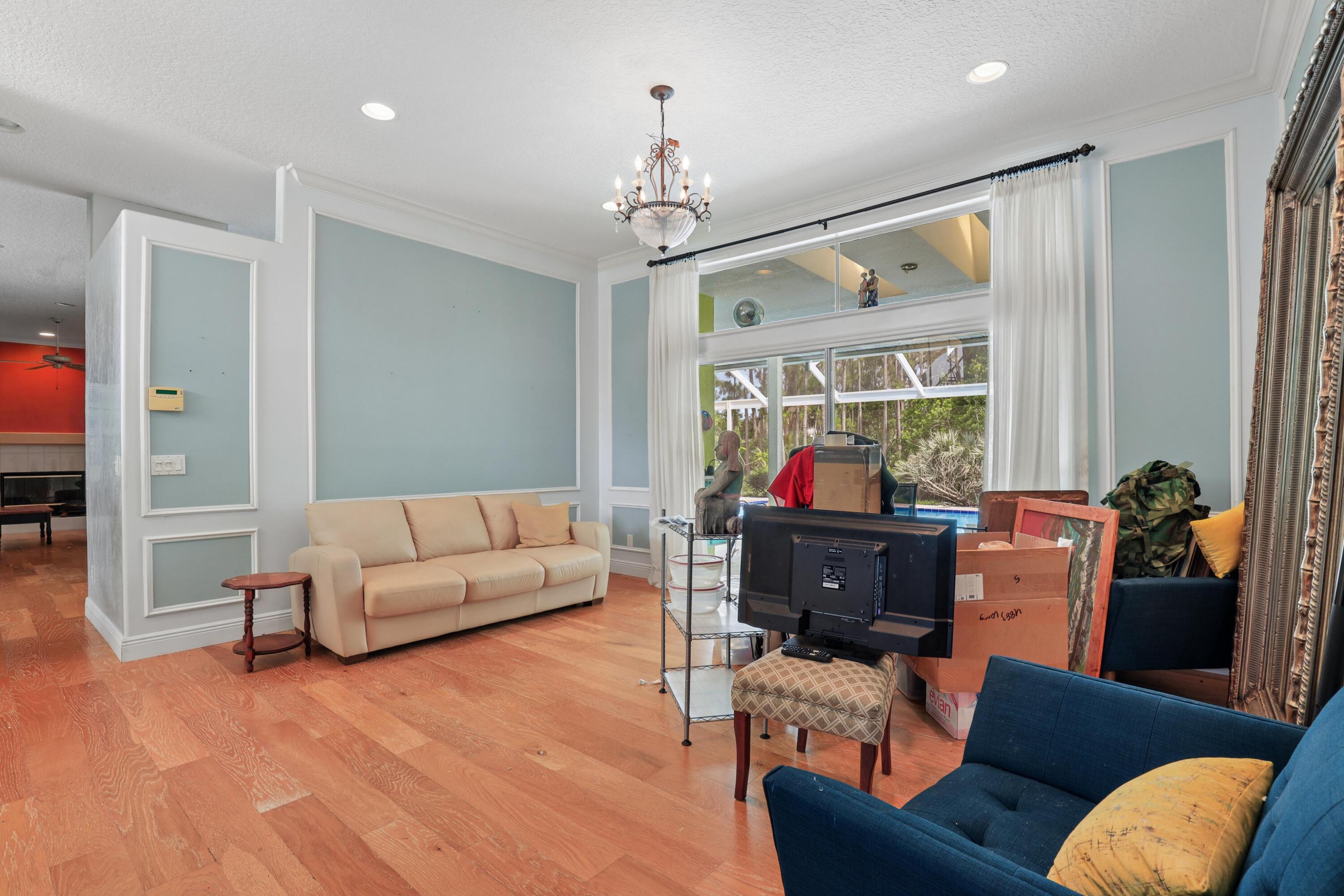 LOST LAKE AT HOBE SOUND - Residential