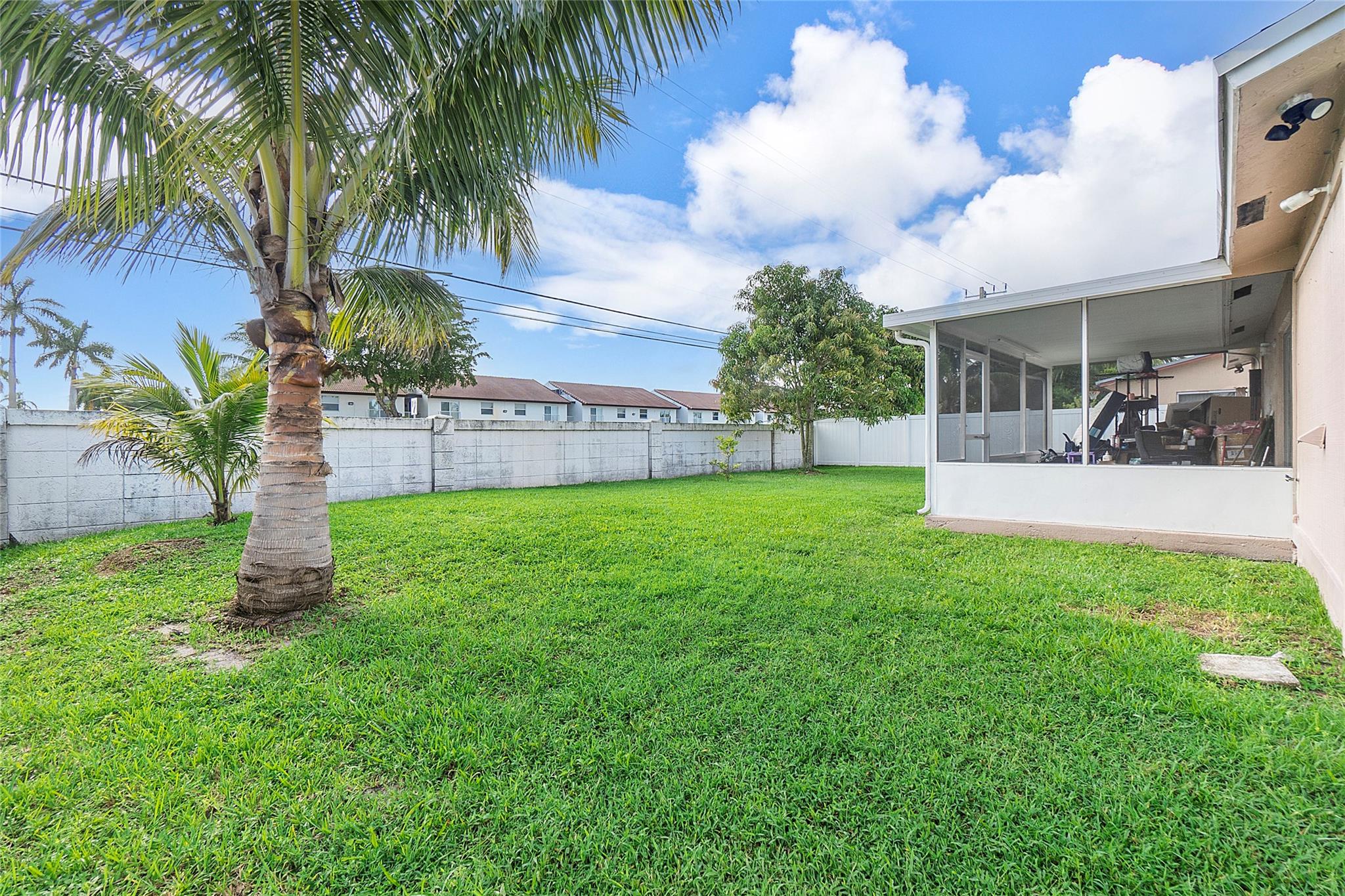 North Lauderdale Village - Residential