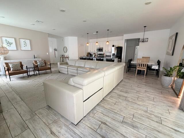 PORT ST LUCIE SECTION 48 1ST REPLAT - Residential