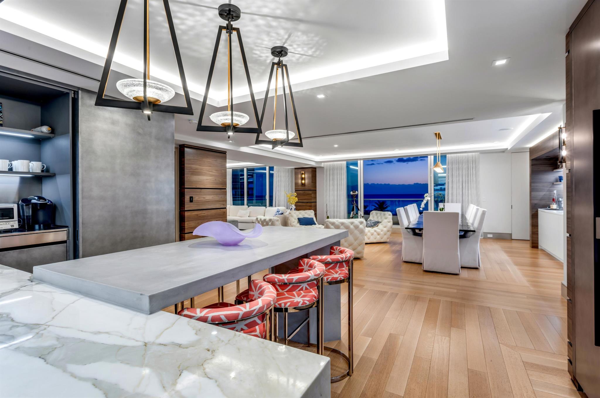 ARAGON CONDO - Residential
