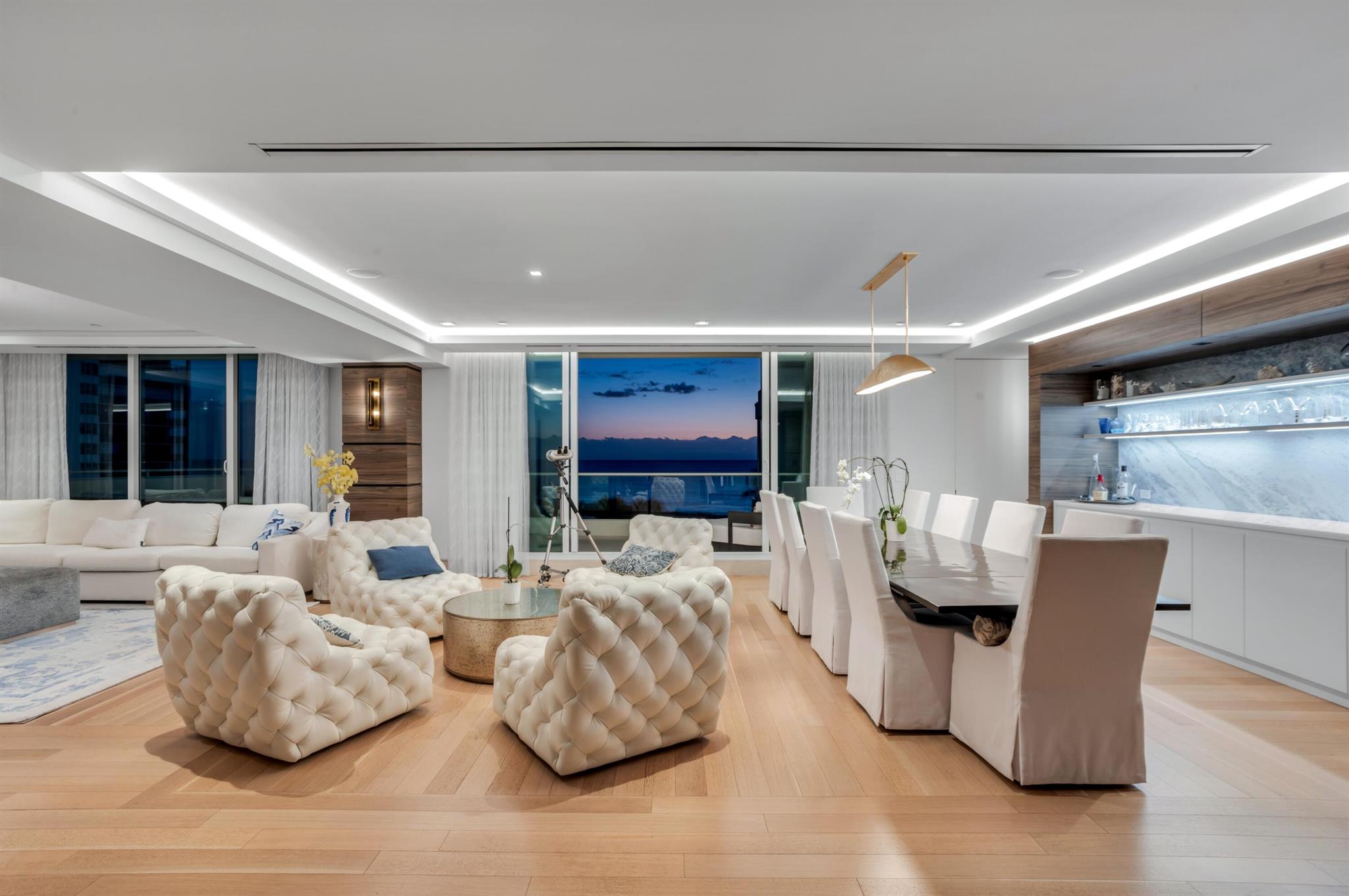 ARAGON CONDO - Residential