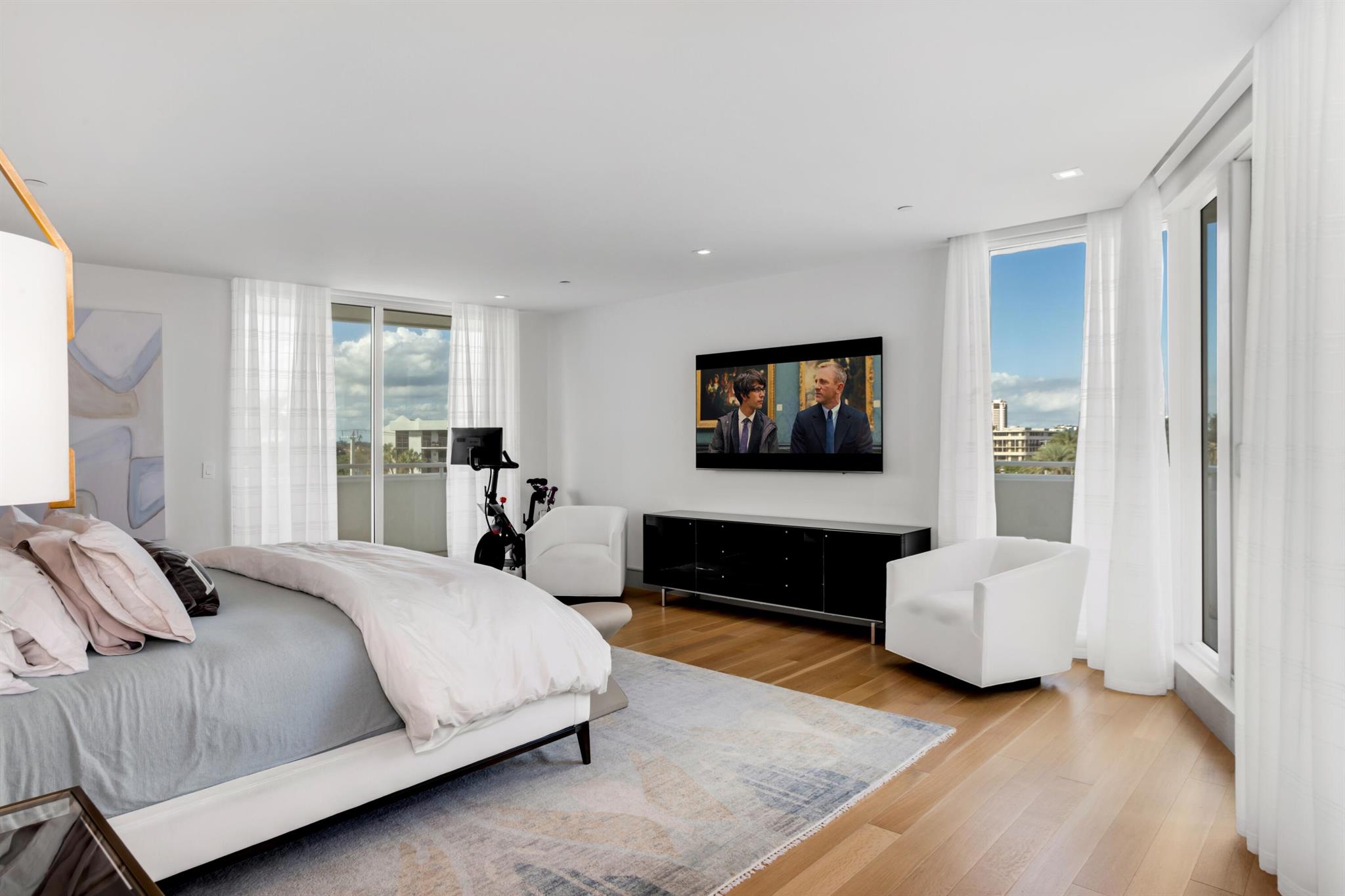 ARAGON CONDO - Residential