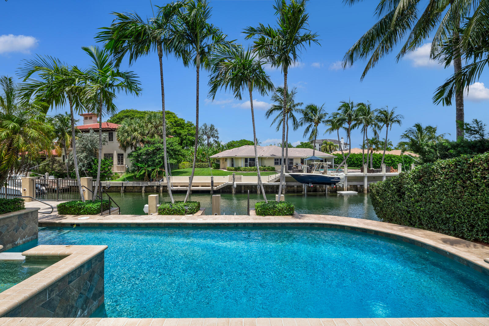 SUN AND SURF - Residential
