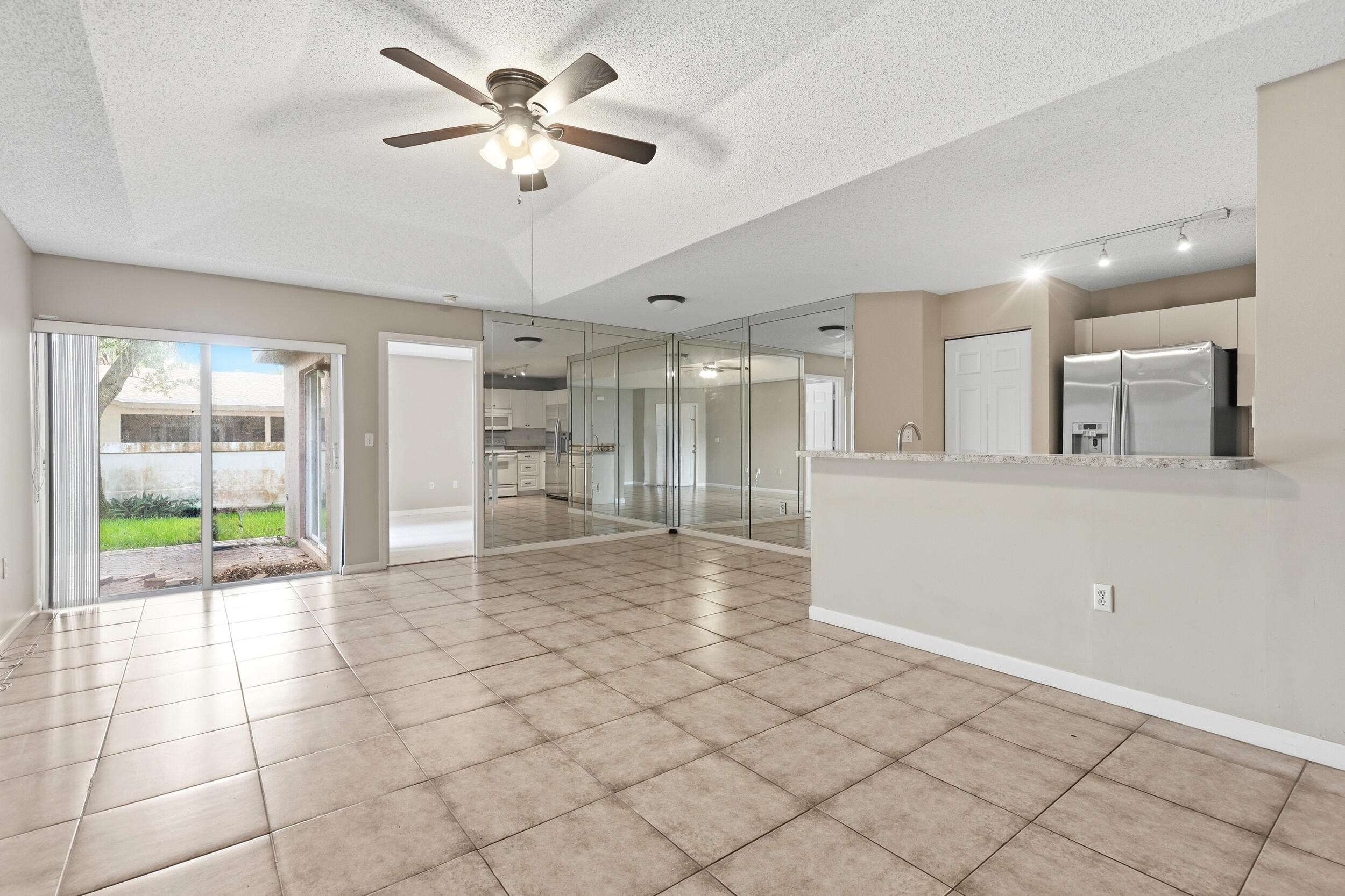 HOME DYNAMICS SUNRISE PLAT - Residential Lease