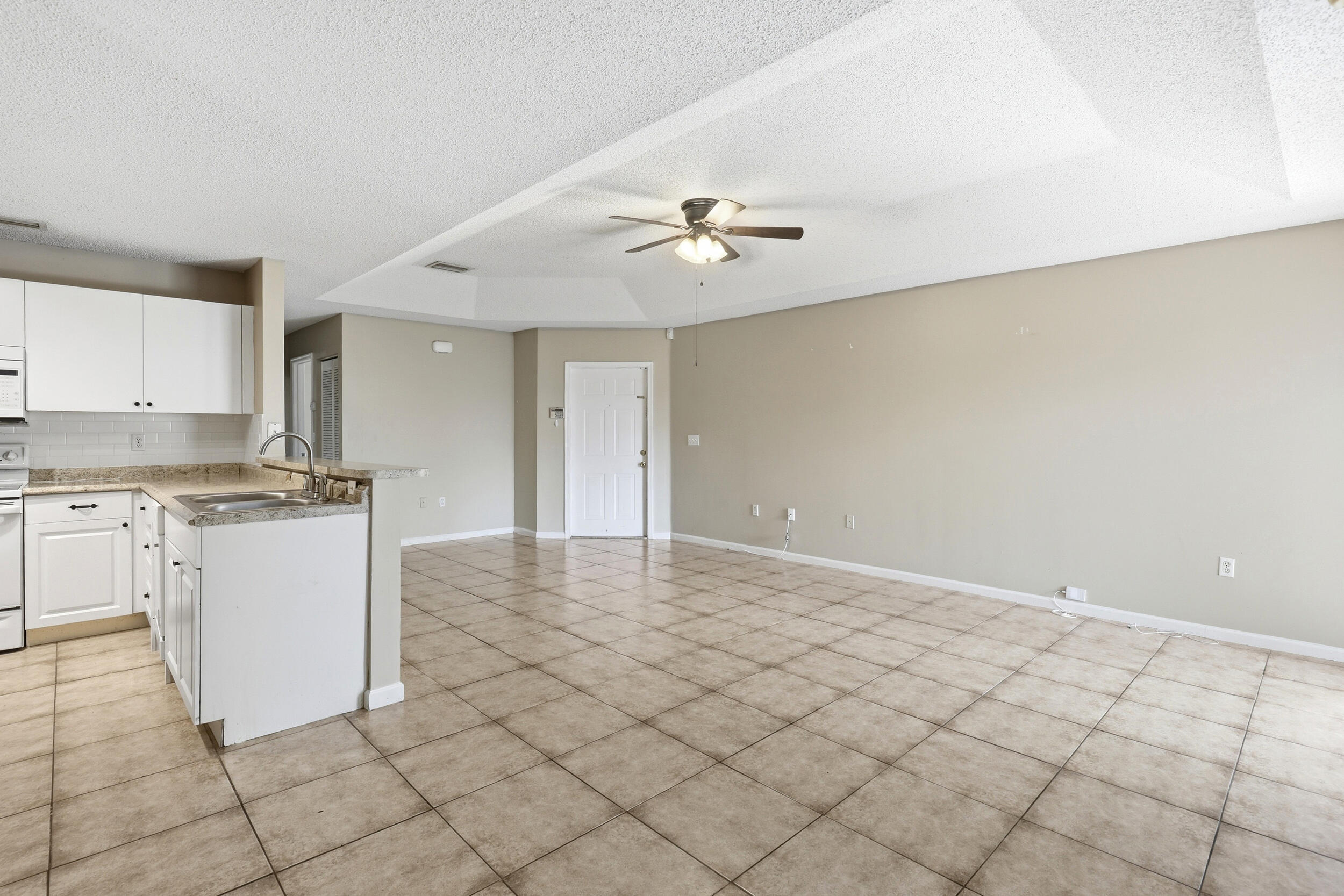 HOME DYNAMICS SUNRISE PLAT - Residential Lease