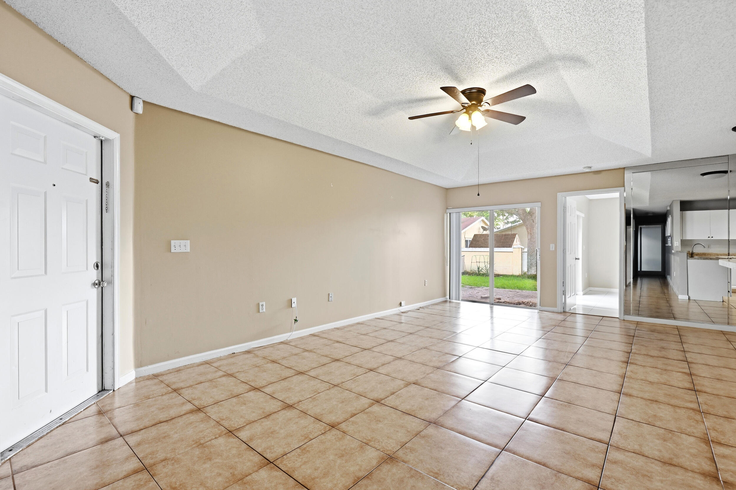 HOME DYNAMICS SUNRISE PLAT - Residential Lease