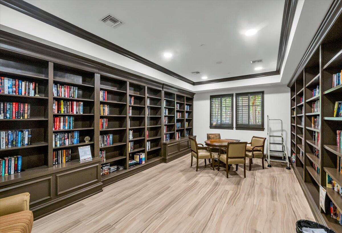 PINE CREEK TOWN HOMES PHASE II B - Residential