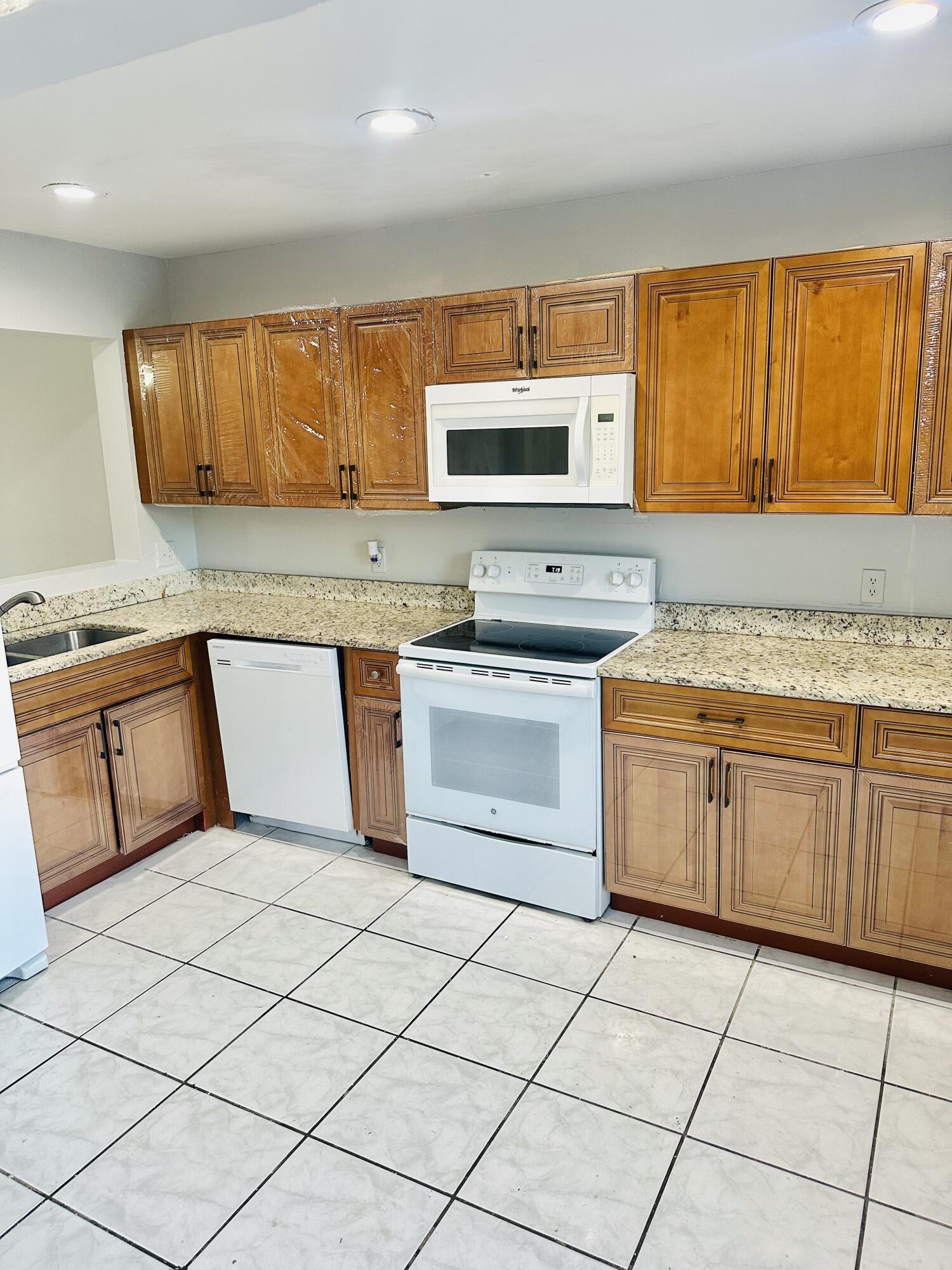 BRECKENRIDGE A CONDO - Residential Lease