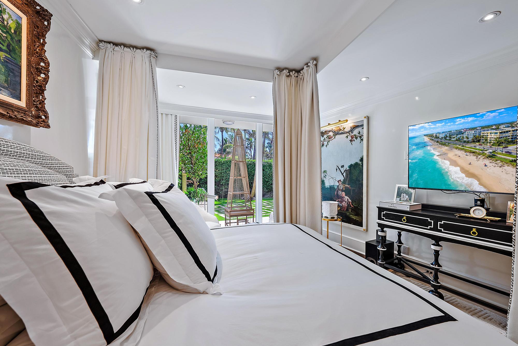 ONE ROYAL PALM WAY CONDO - Residential