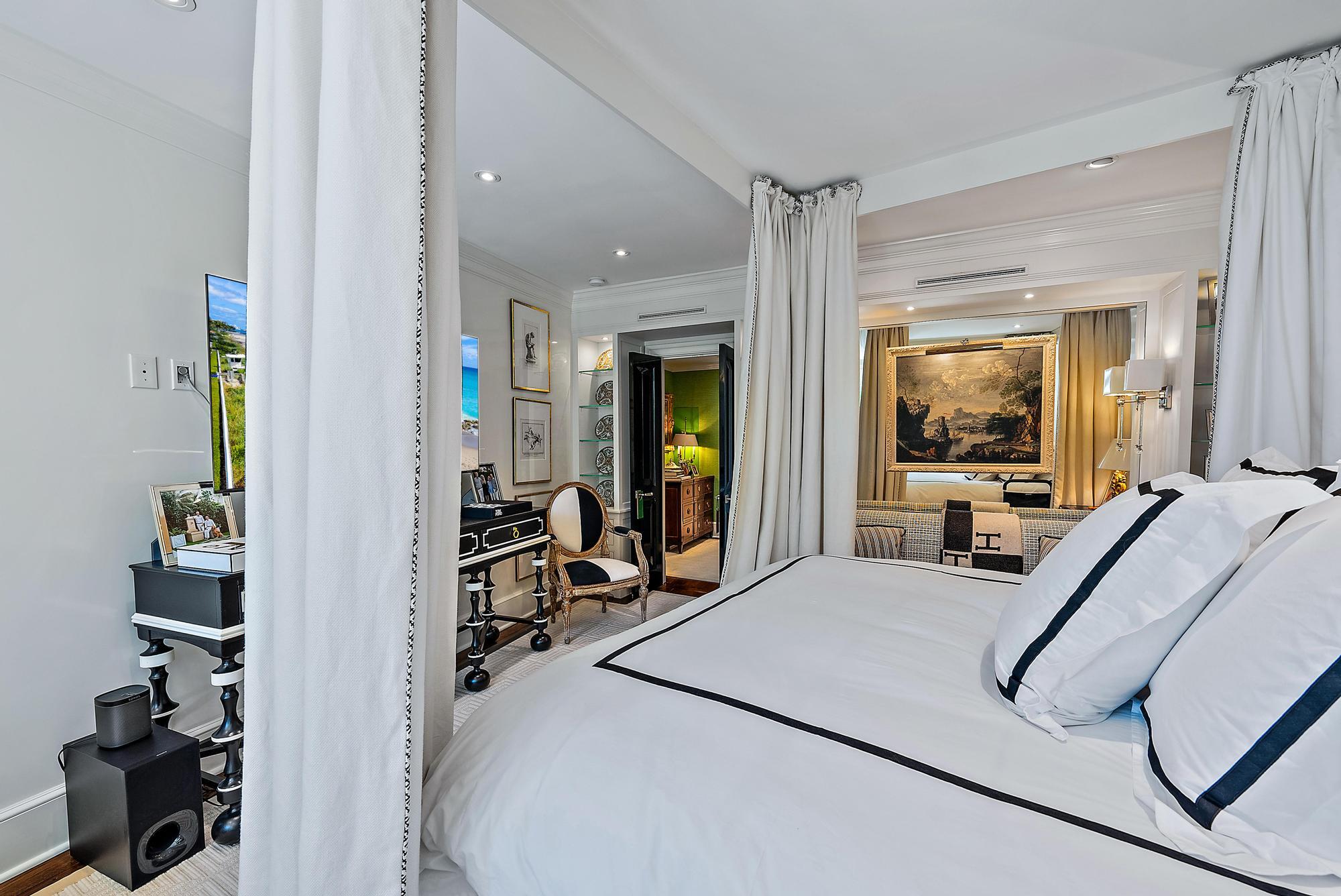 ONE ROYAL PALM WAY CONDO - Residential