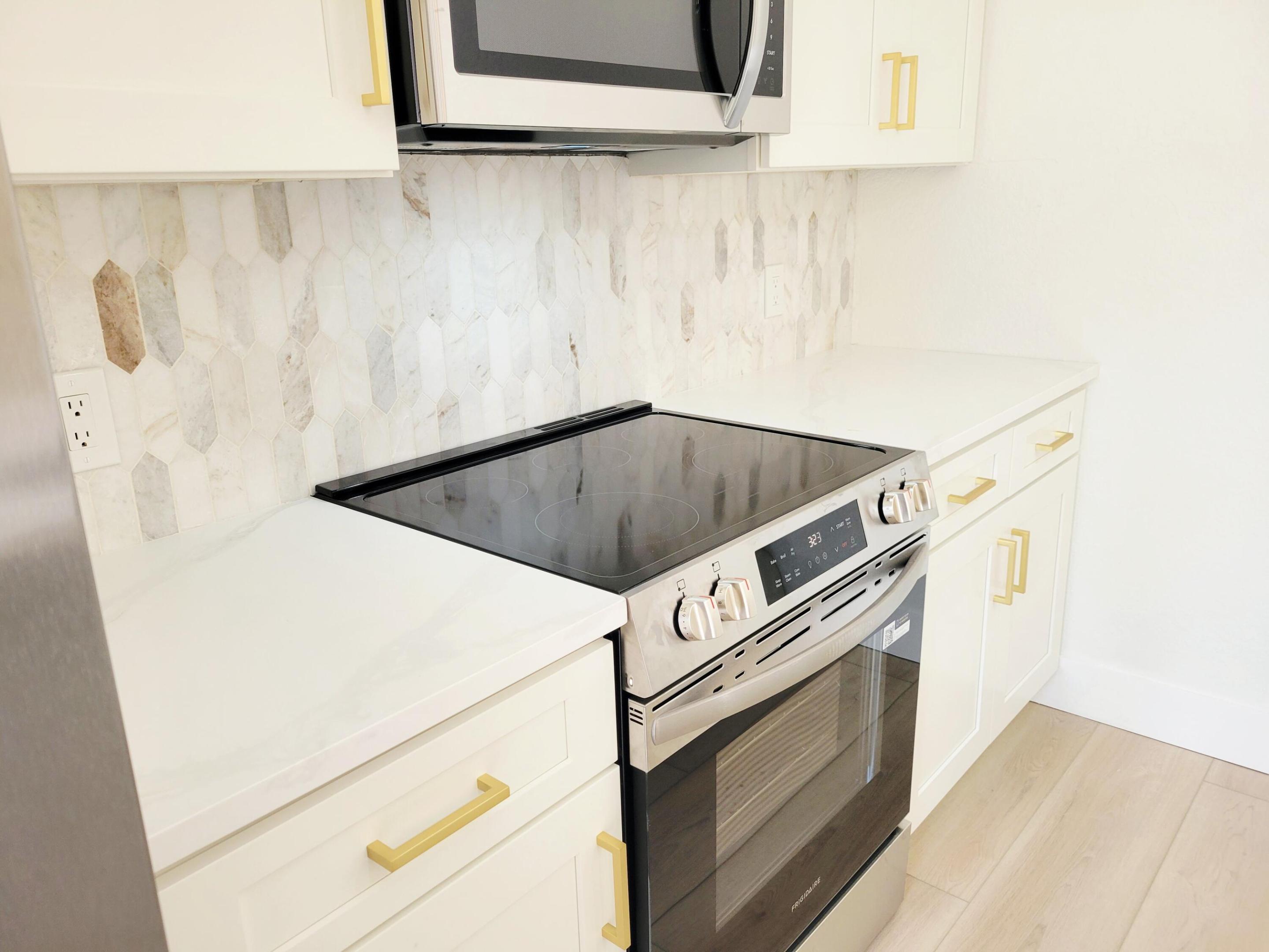 VILLAGE OF SANDALWOOD LAKES 1 - Residential