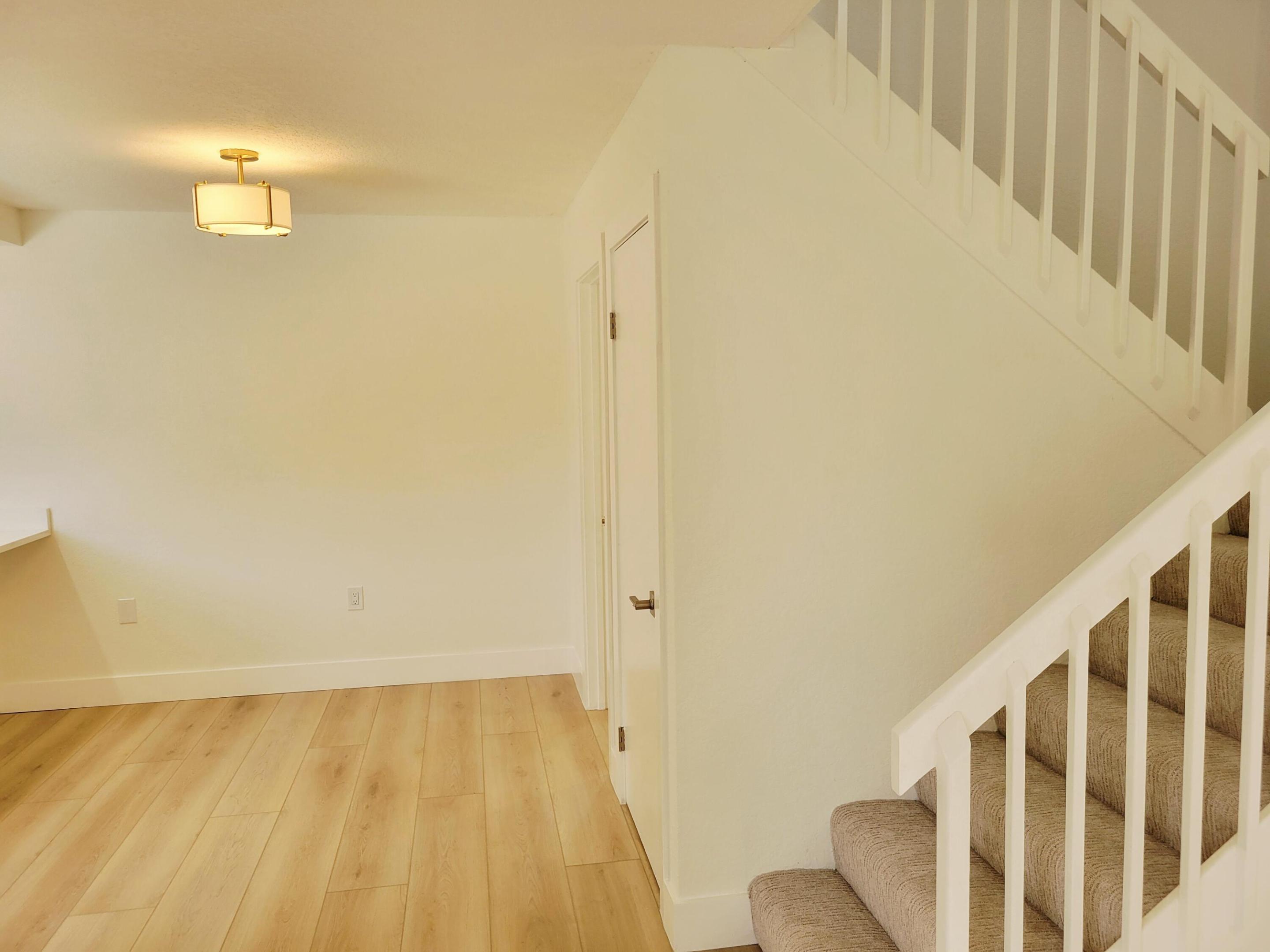 VILLAGE OF SANDALWOOD LAKES 1 - Residential