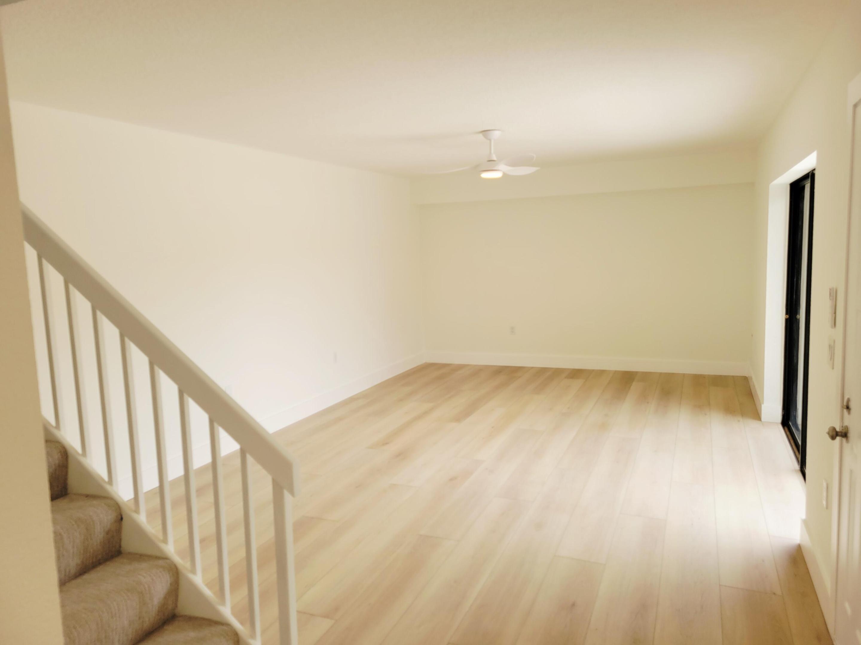 VILLAGE OF SANDALWOOD LAKES 1 - Residential