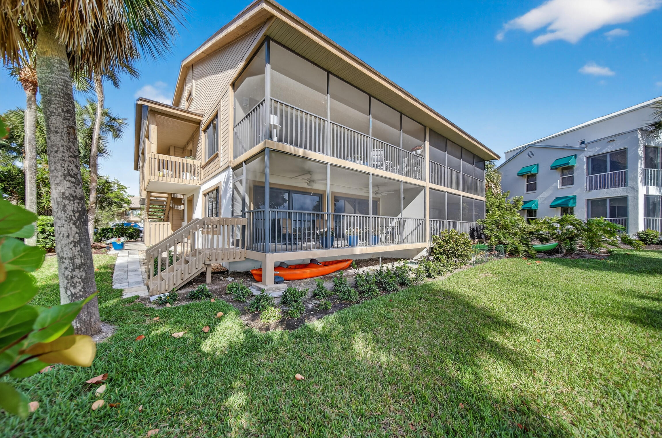 RIVERWOOD CONDO - Residential Lease