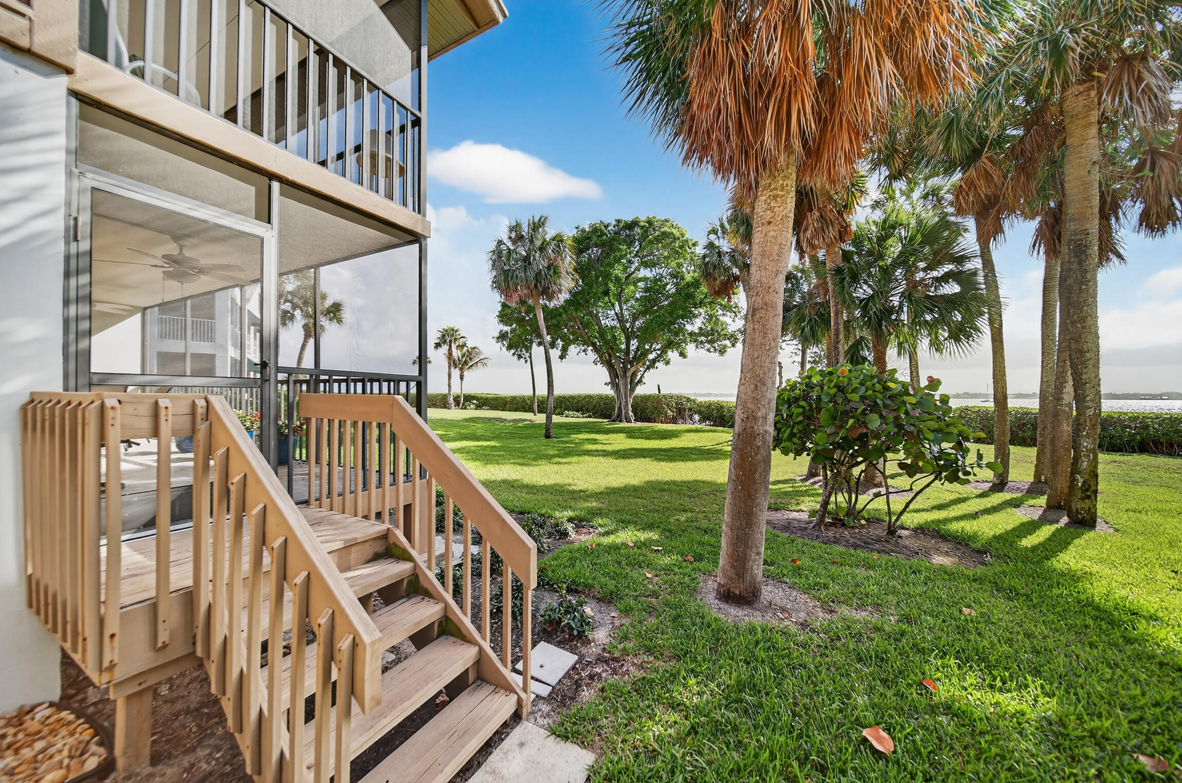 RIVERWOOD CONDO - Residential Lease