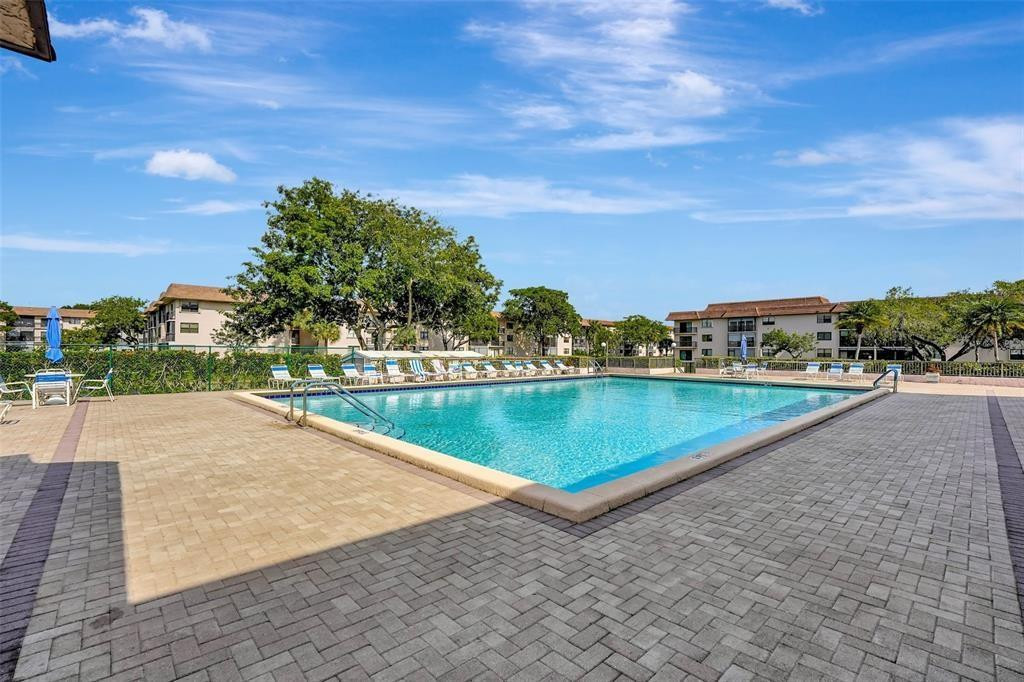 LAKES OF CARRIAGE HILLS - Residential