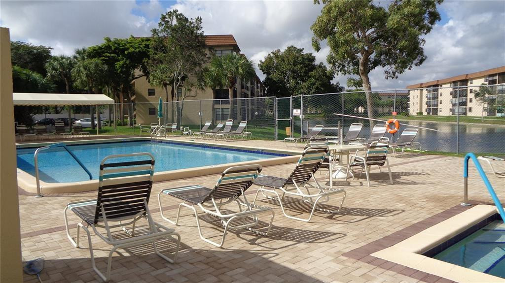 LAKES OF CARRIAGE HILLS - Residential
