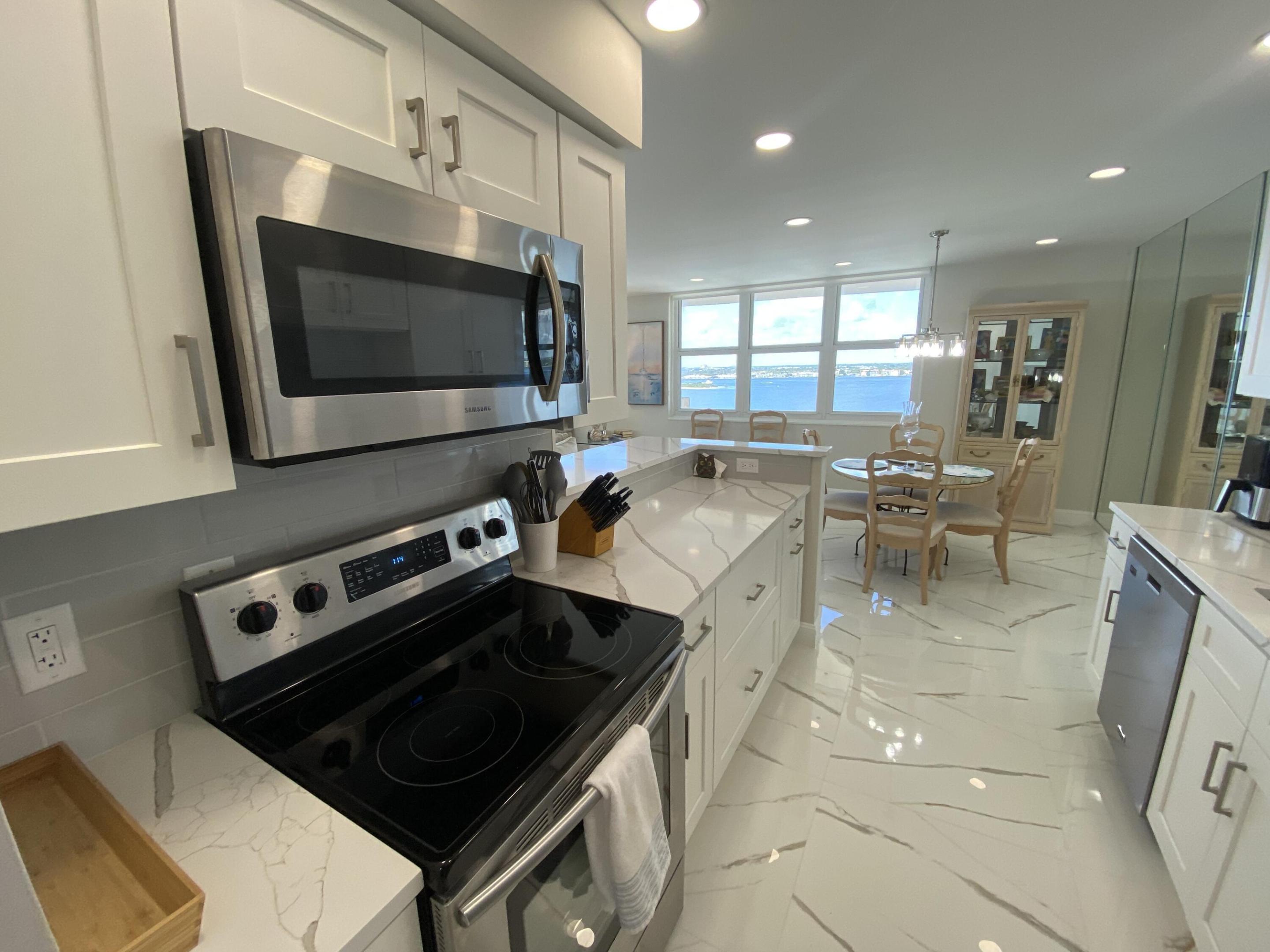 Aquarius - Residential Lease