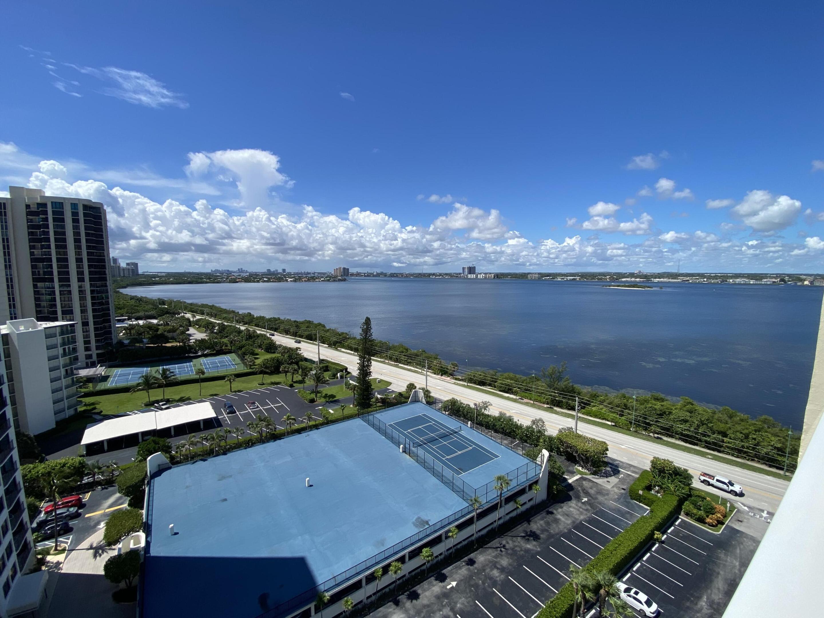 Aquarius - Residential Lease