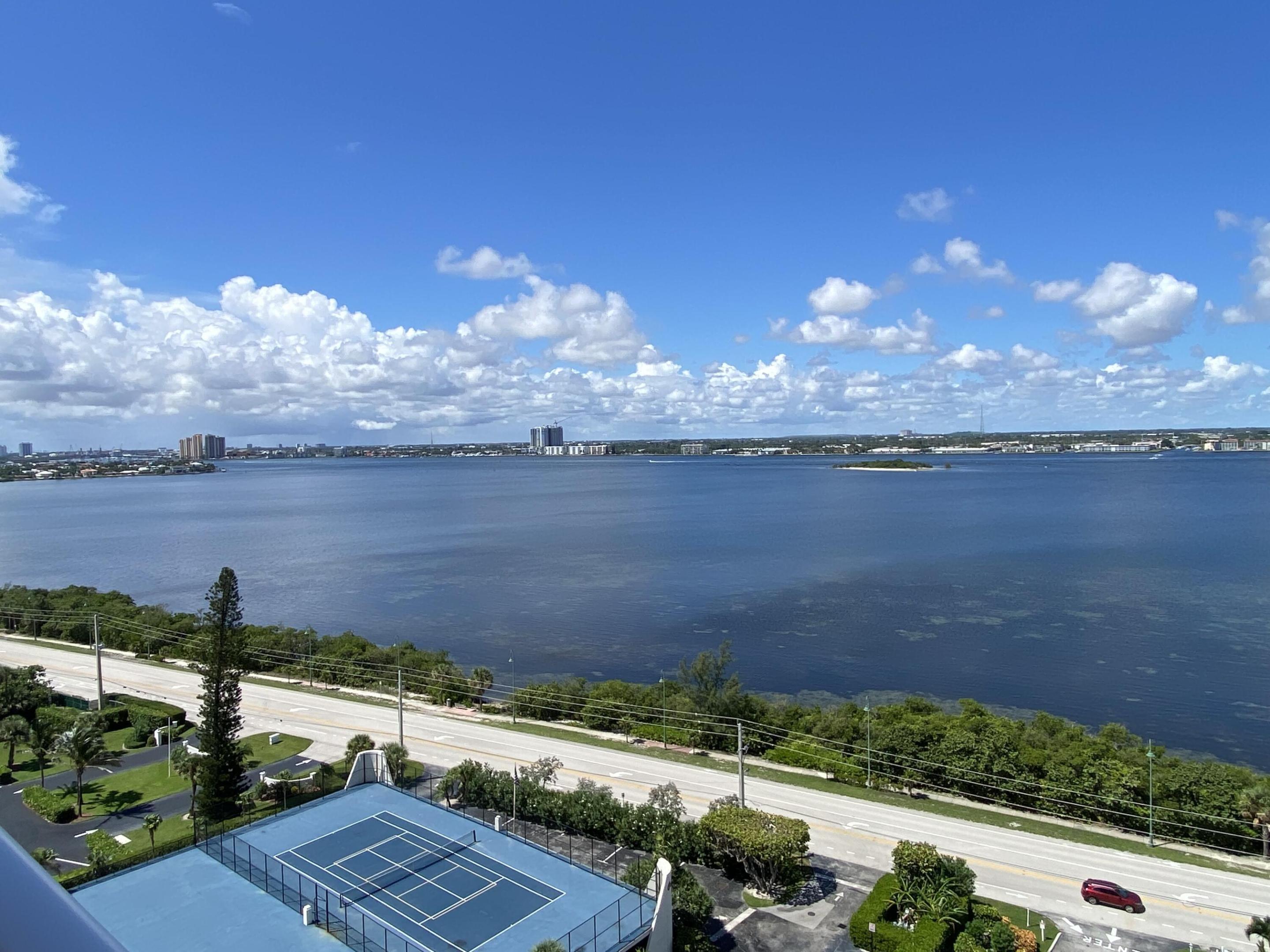 Aquarius - Residential Lease