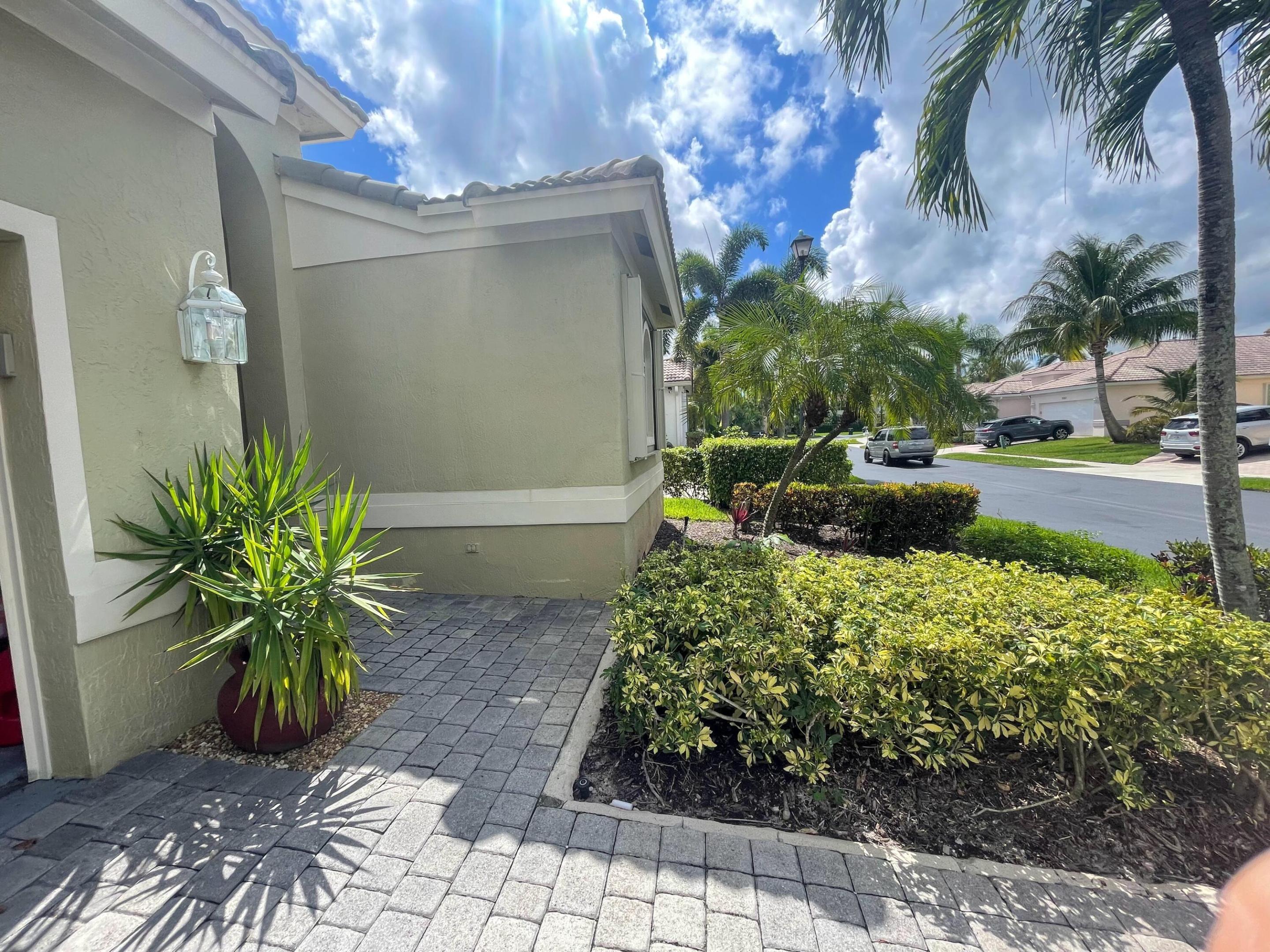 BOCA PRESERVE - Residential Lease