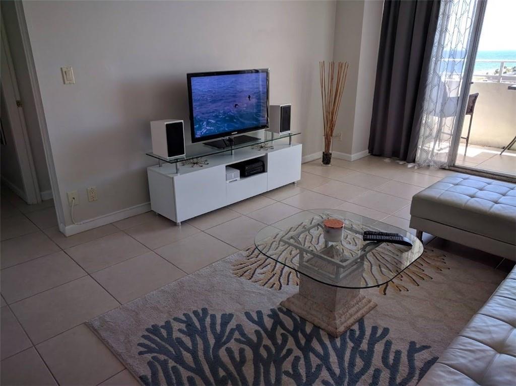 Pompano Beach Club South - Residential