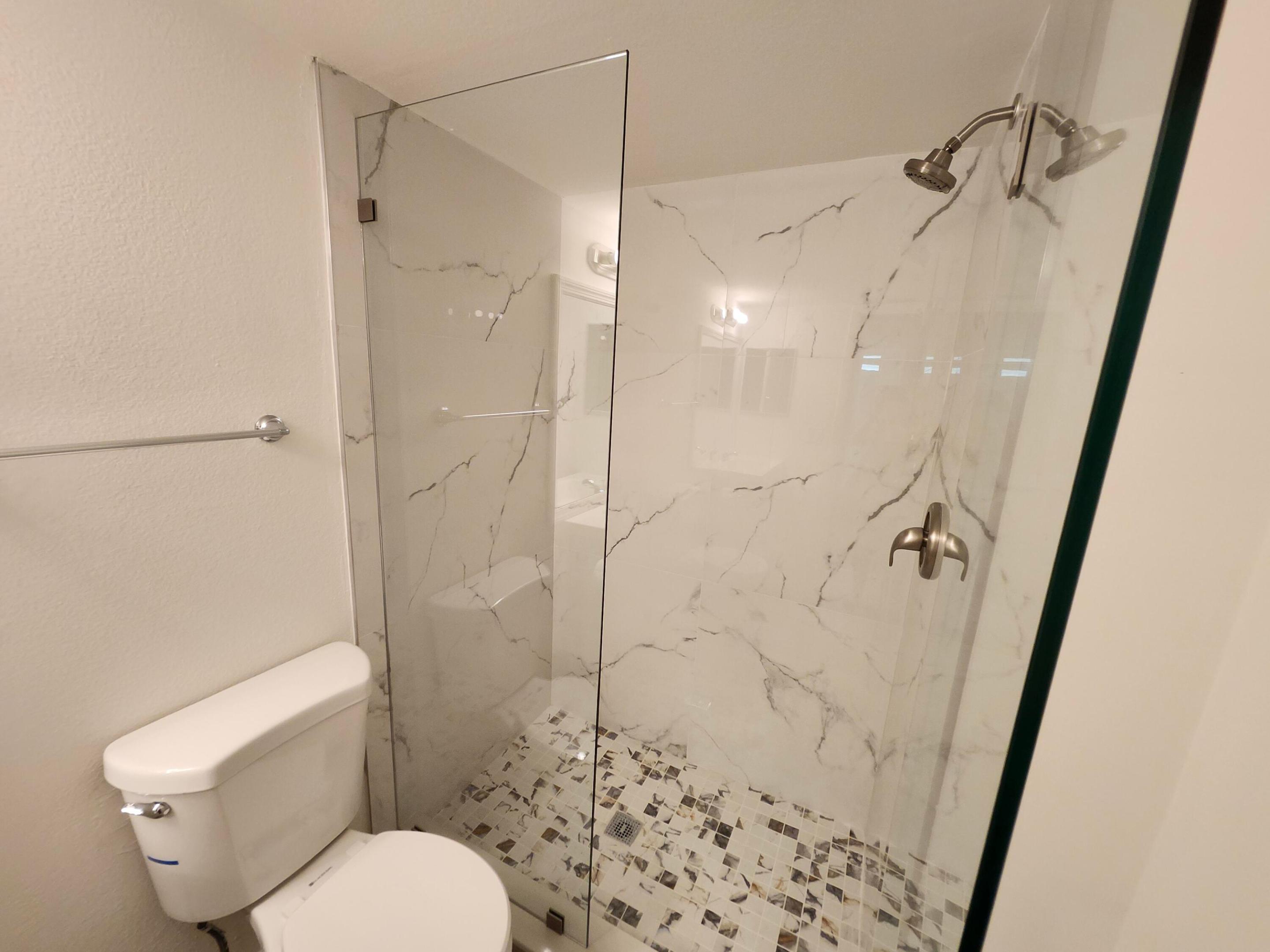 VILLAGE ROYALE FOREST GREEN CONDO - Residential