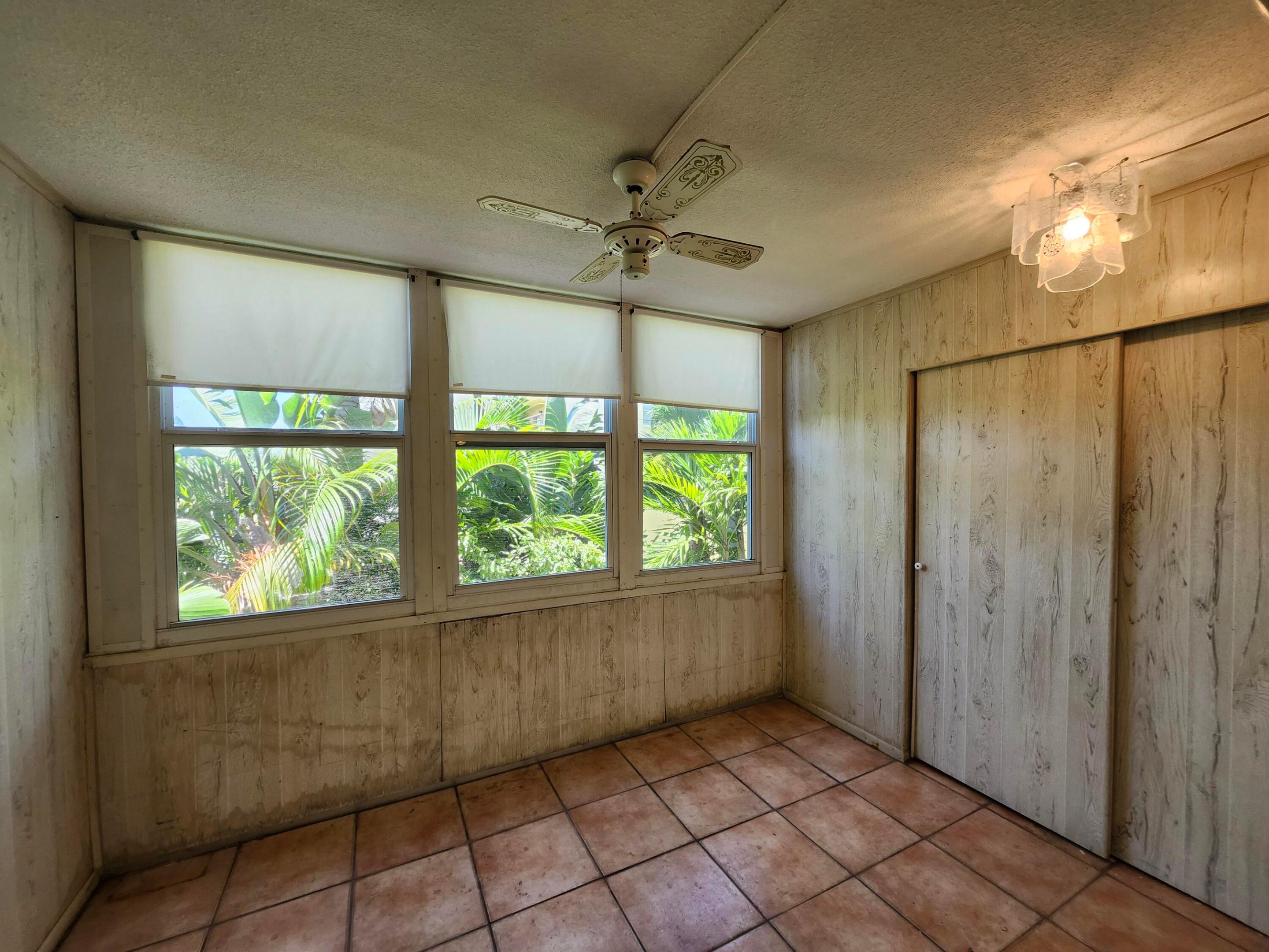 VILLAGE ROYALE FOREST GREEN CONDO - Residential