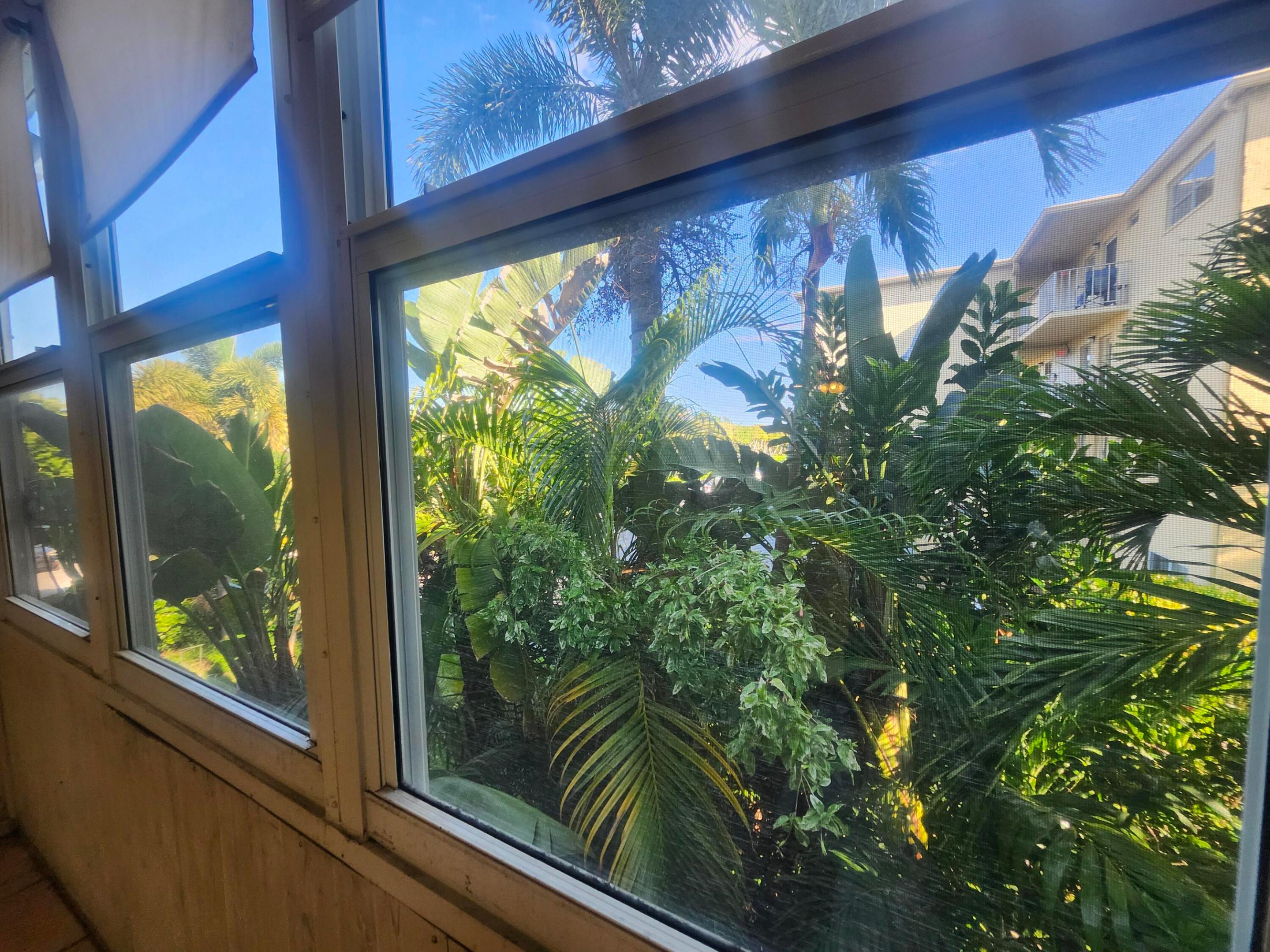 VILLAGE ROYALE FOREST GREEN CONDO - Residential