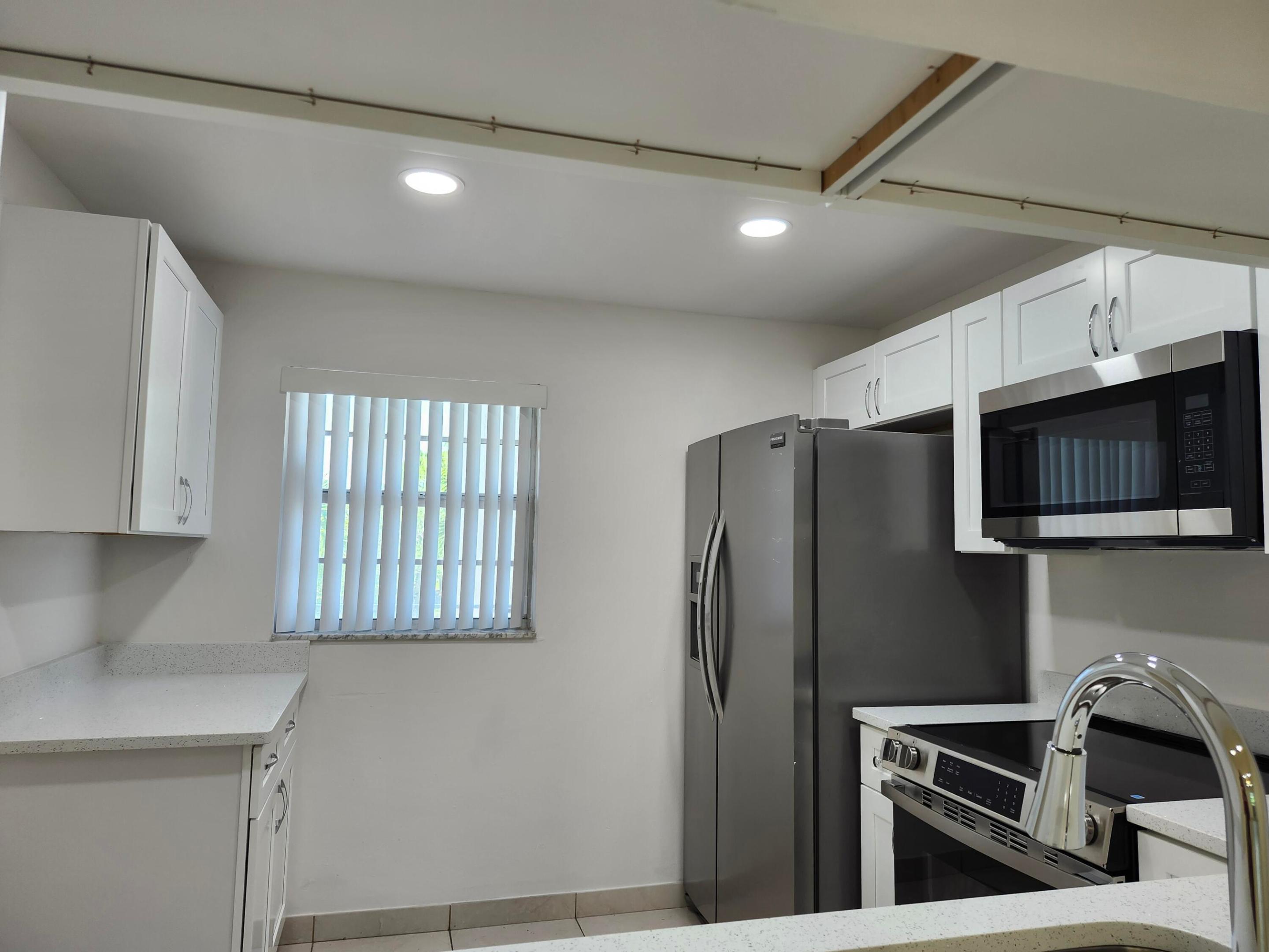 VILLAGE ROYALE FOREST GREEN CONDO - Residential