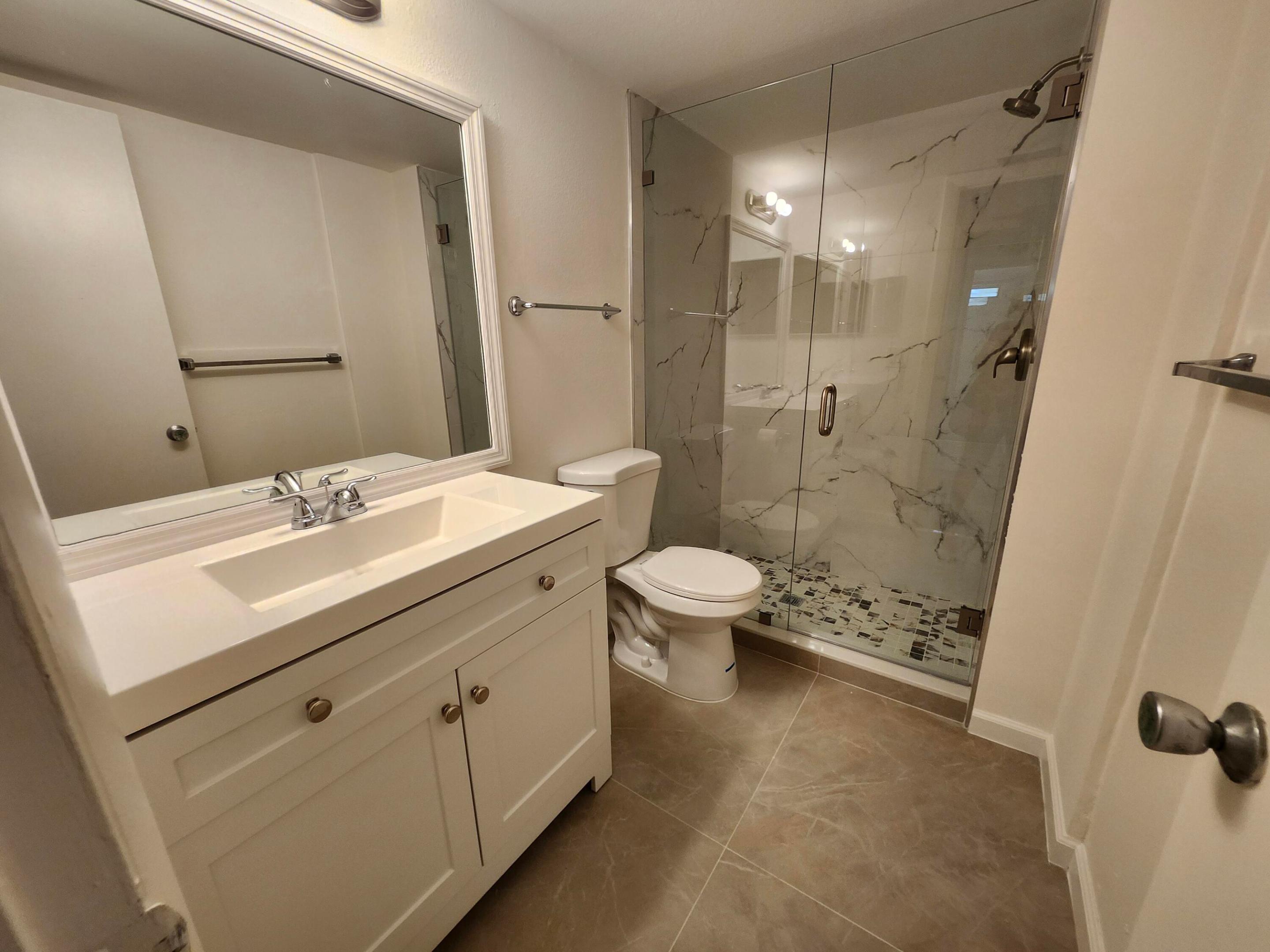 VILLAGE ROYALE FOREST GREEN CONDO - Residential