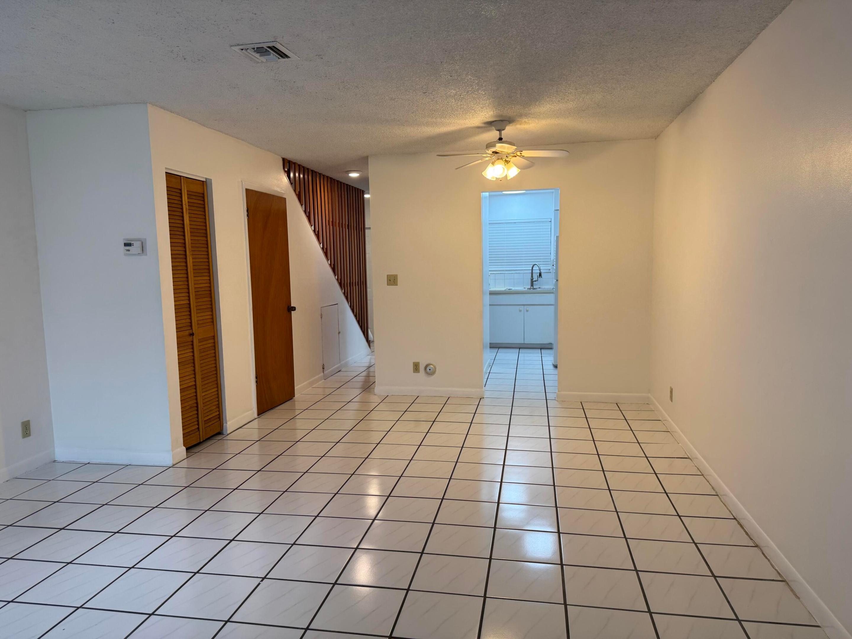 Coral Spgs Village Green - Residential Lease
