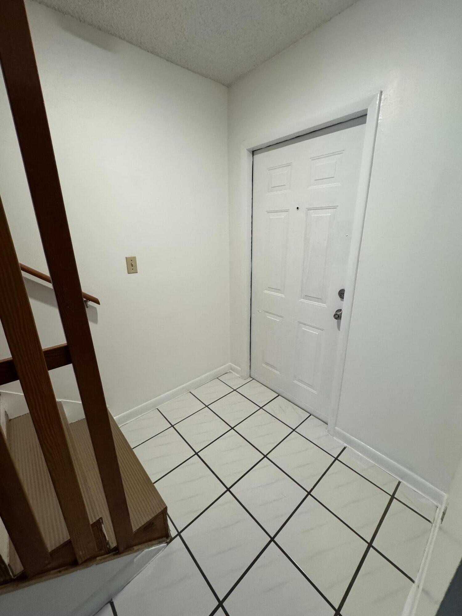 Coral Spgs Village Green - Residential Lease
