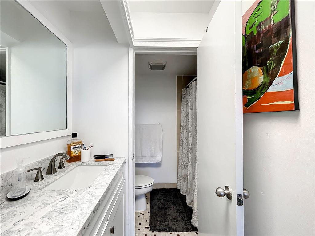 NOBEL POINT CONDO - Residential