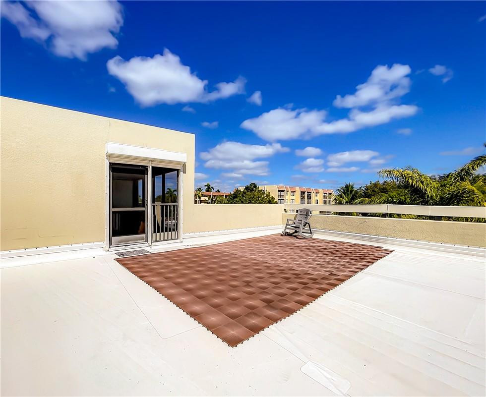 NOBEL POINT CONDO - Residential