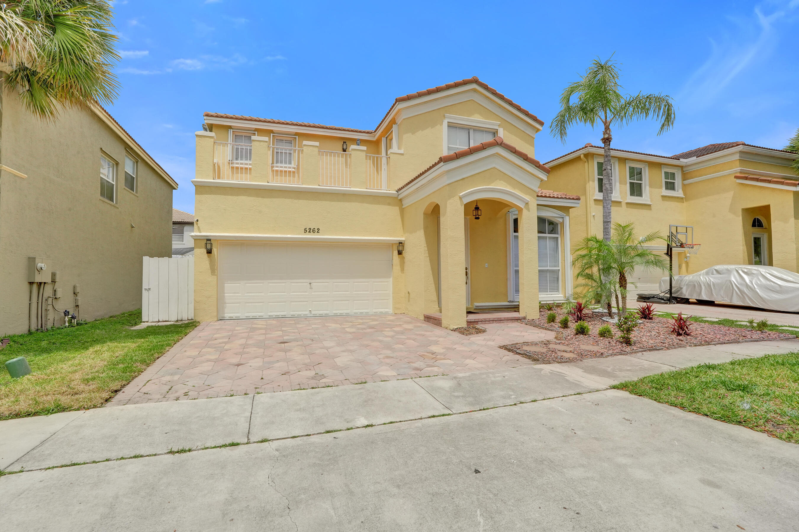 RIVIERA ISLES III - Residential